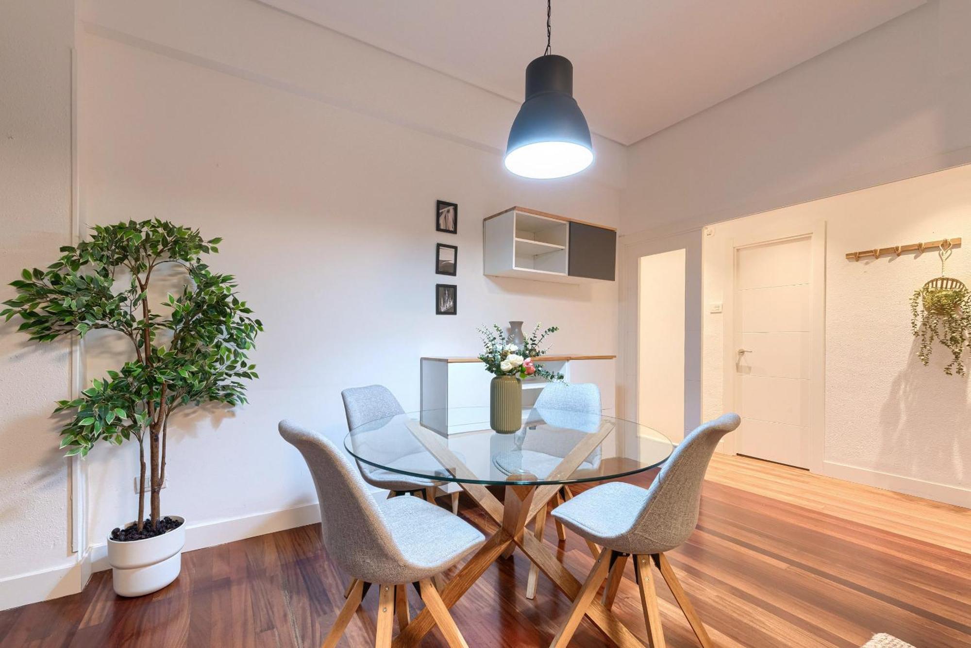 Vt Recien Renovada En Zabalburu * Bilbao