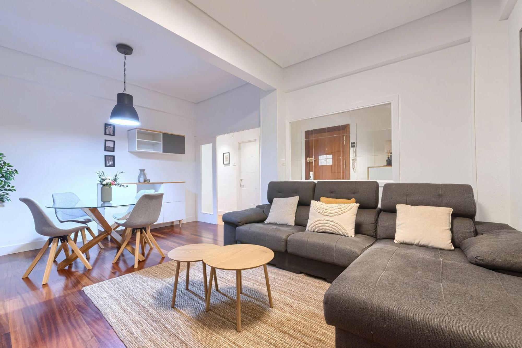 Vt Recien Renovada En Zabalburu * Bilbao
