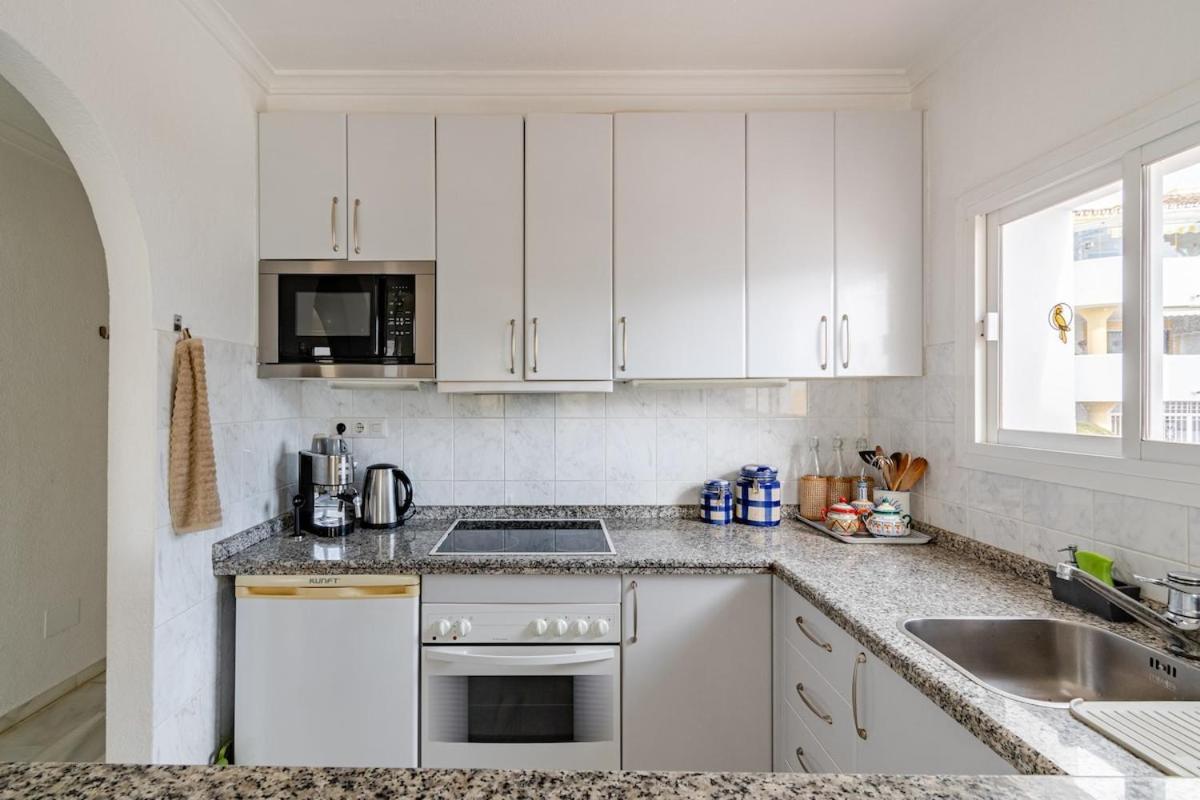 Casa Tropicana Family & Golf Holiday home *