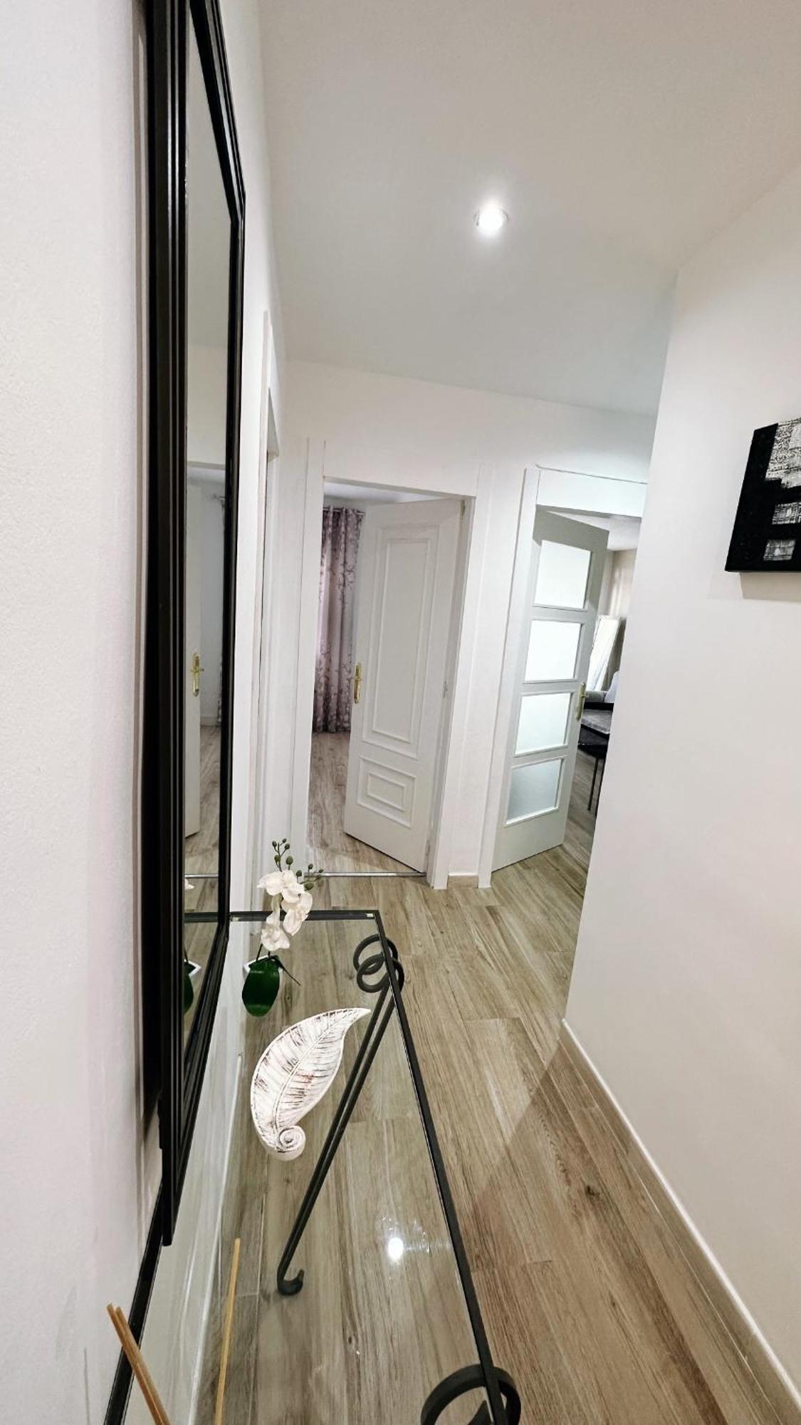 Apartsalou Tati Apartment