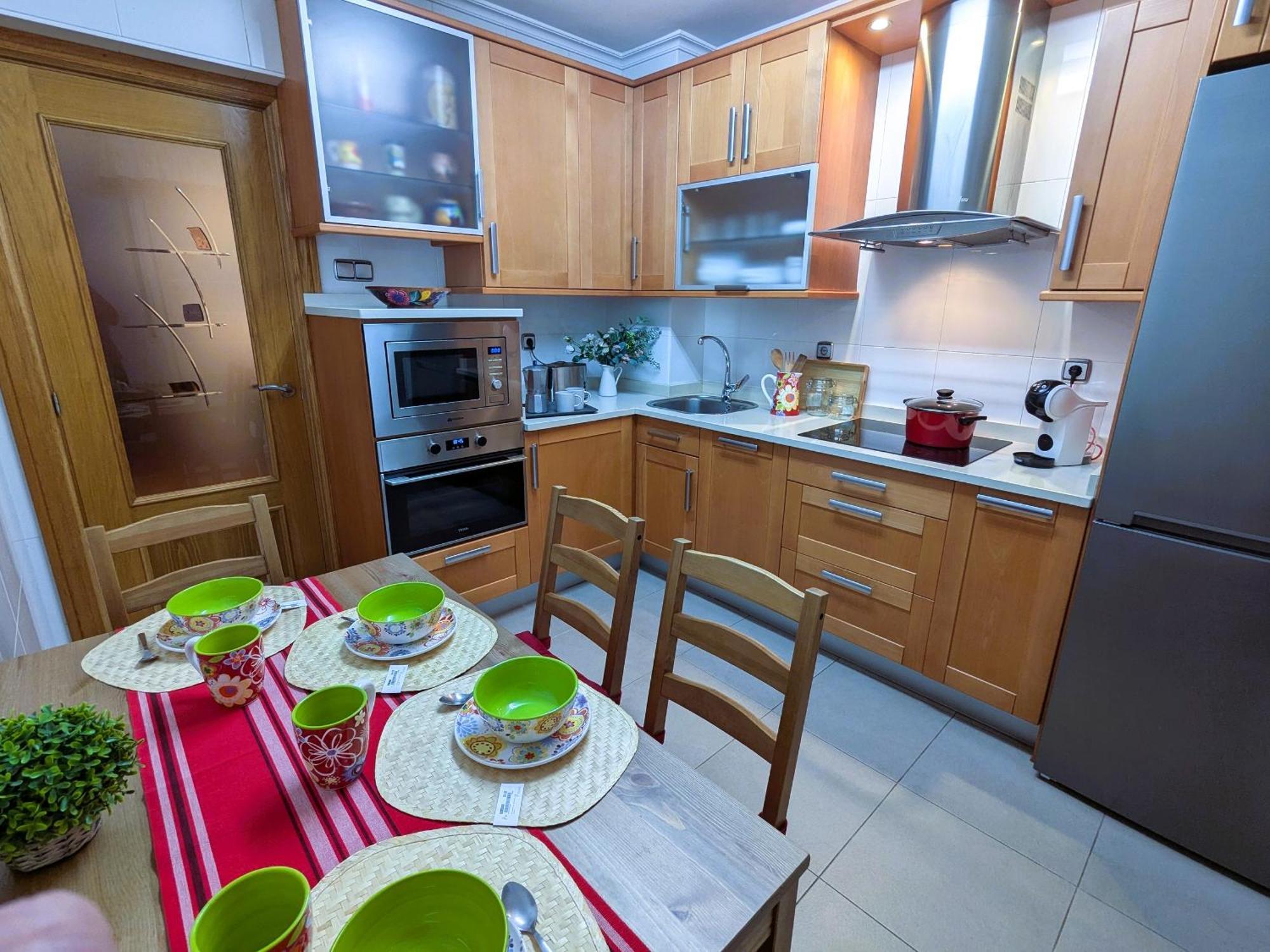 Gran Bilbao 3 - 3 Bedrooms *