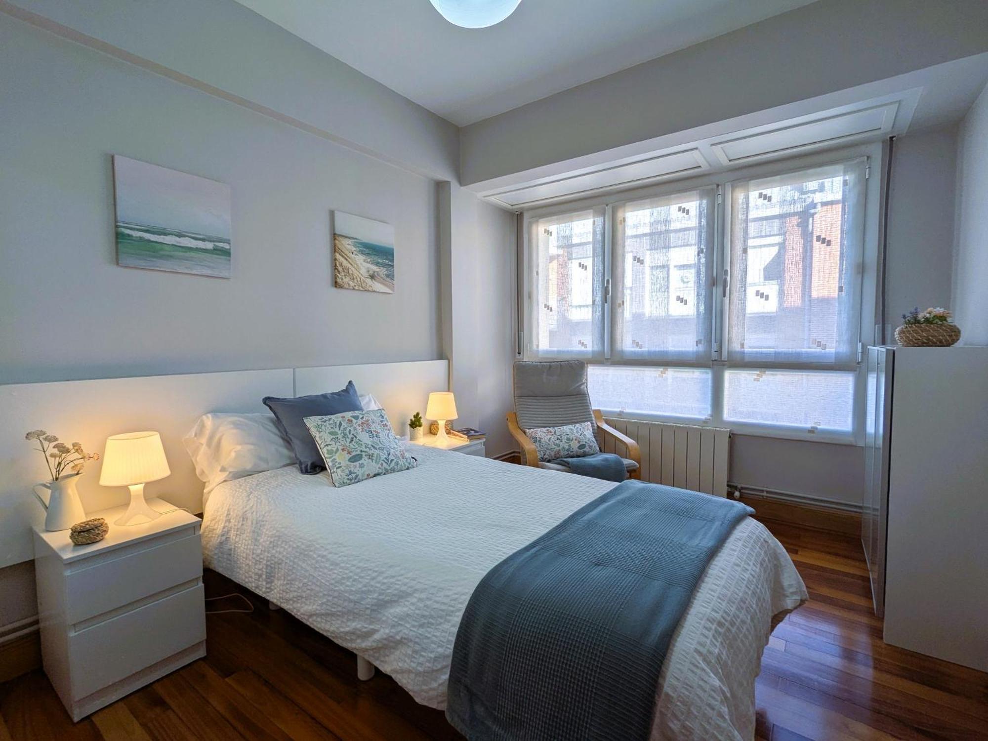 Gran Bilbao 3 - 3 Bedrooms Apartamento *