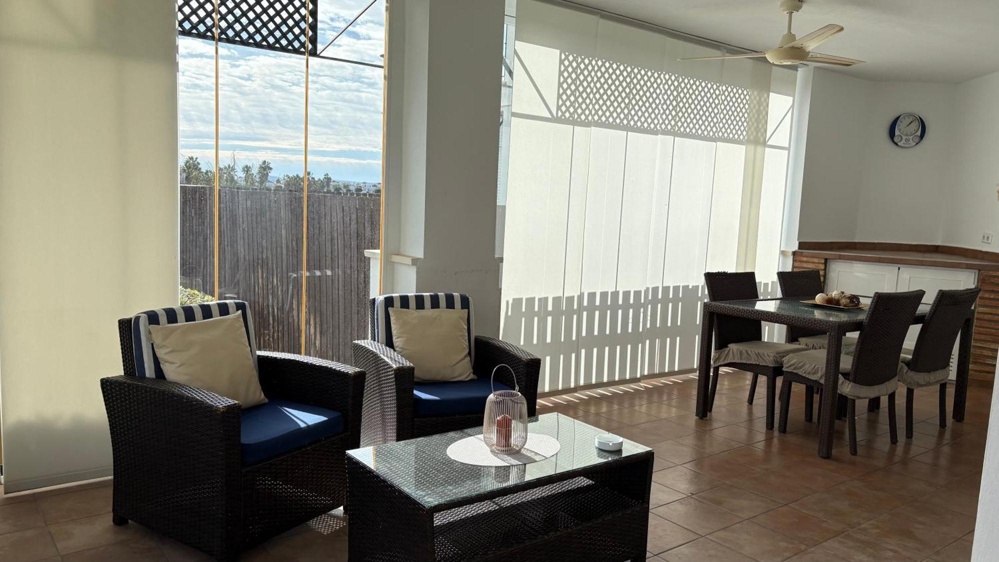Apartamento De Lujo En Planta Baja Con Piscina En La Torre Golf