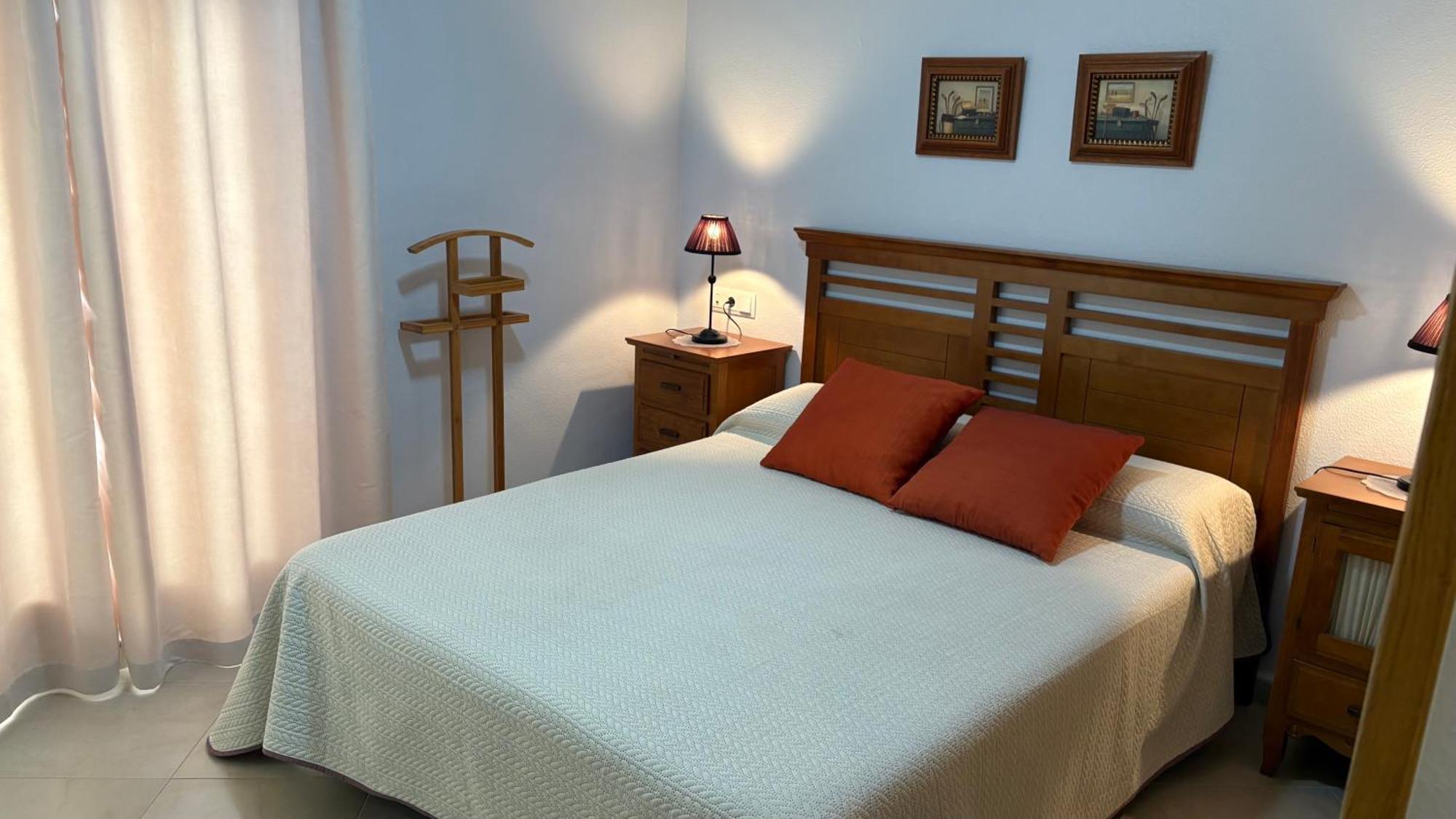 Apartamento De Lujo En Planta Baja Con Piscina En La Torre Golf Roldán