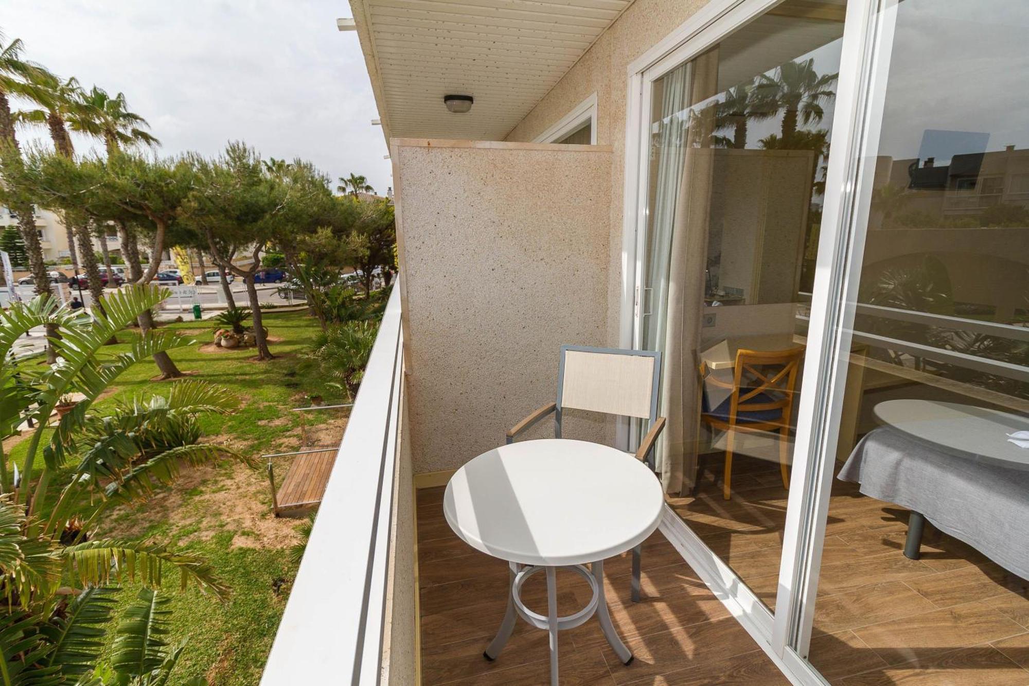 Aparthotel Eix Platja Daurada & 4*