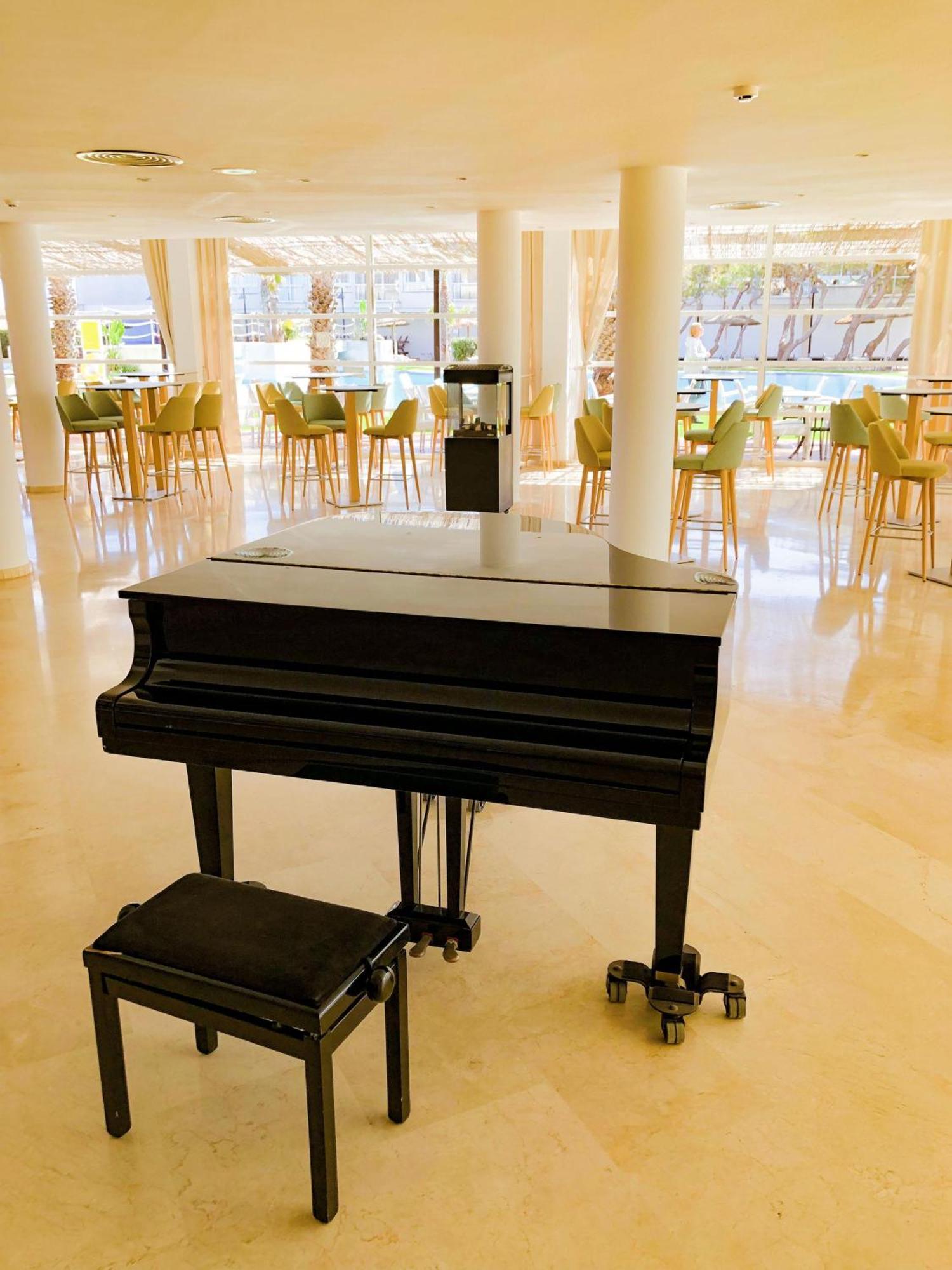 Aparthotel Eix Platja Daurada &