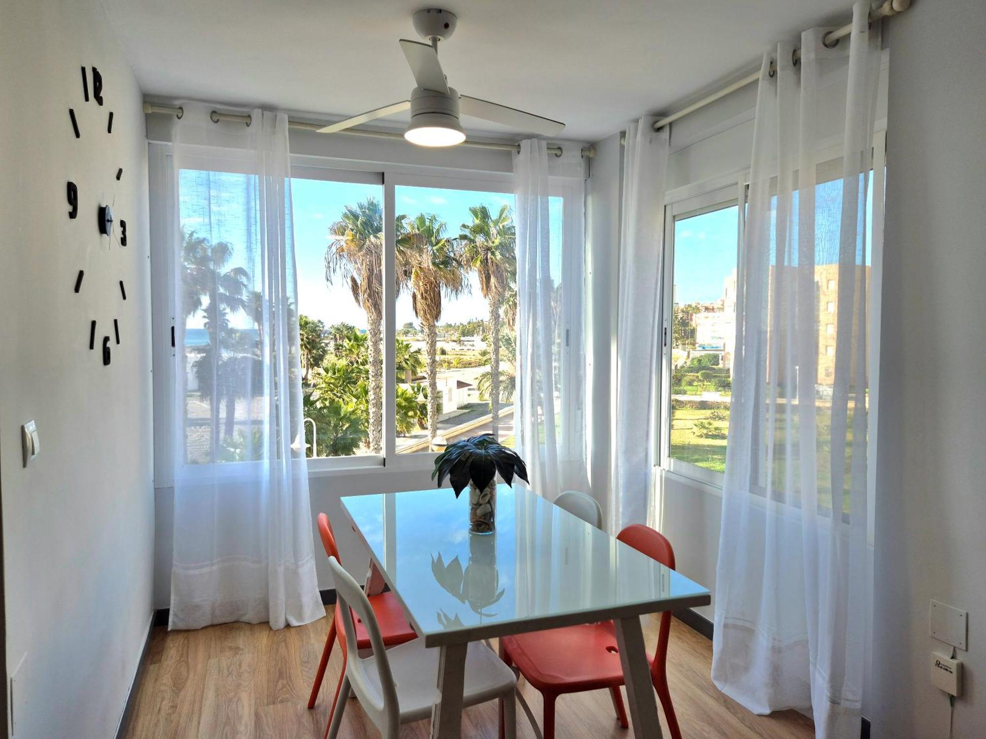 Apartamento Motril, Primera Línea De Playa. Motril
