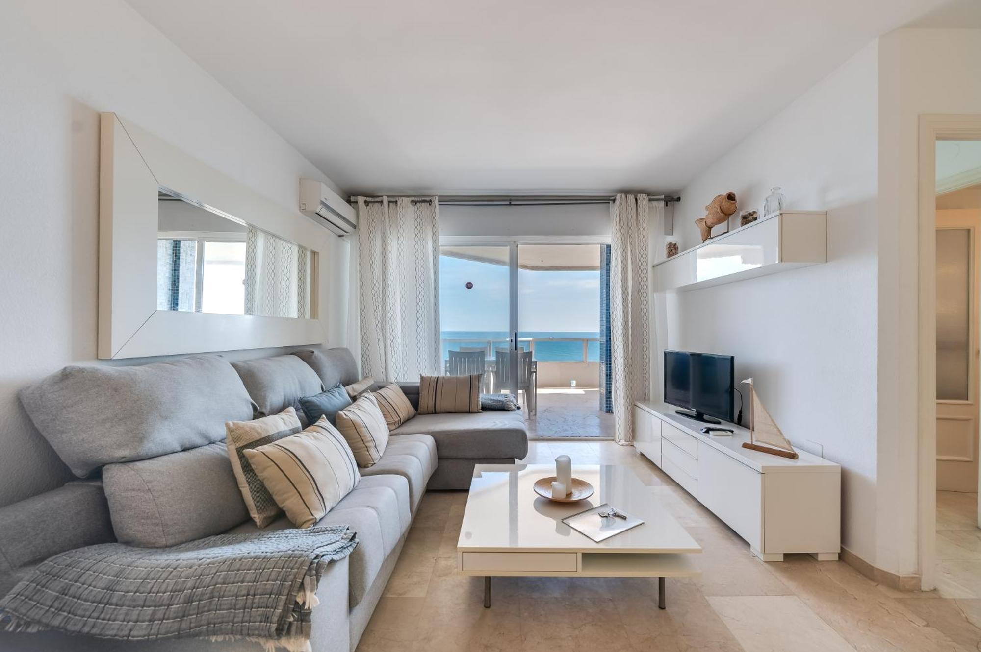 Lxr La Carihuela Sea Views 3hab Apartment Torremolinos