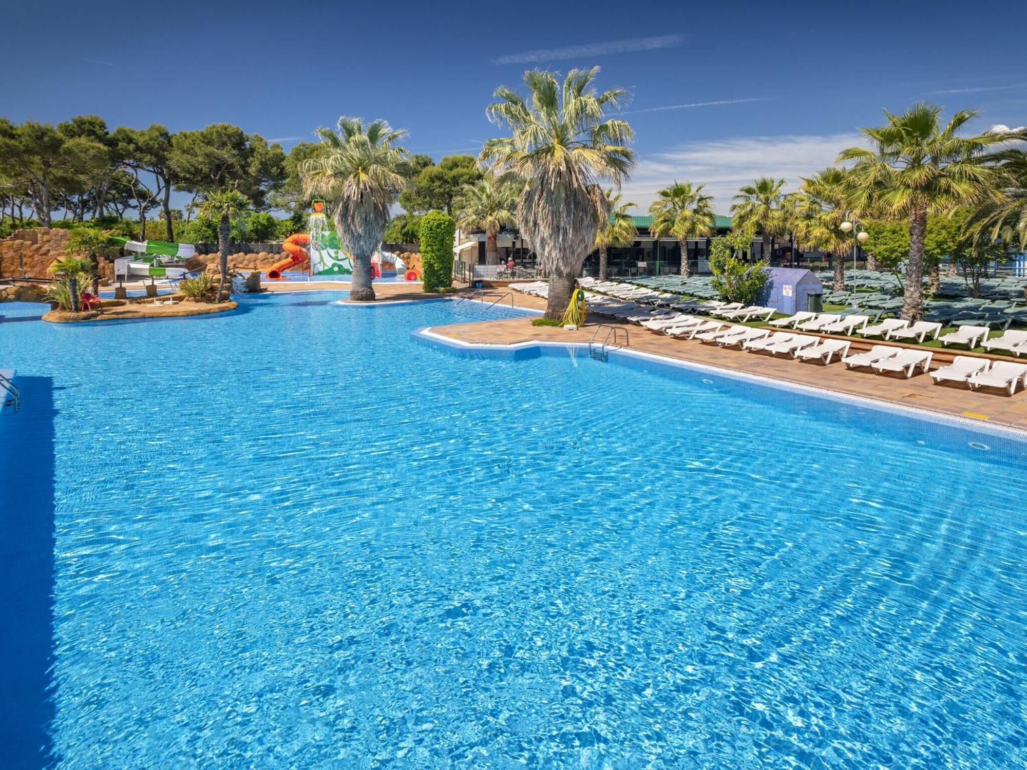 Chalet Well Kept With Veranda In Blanes