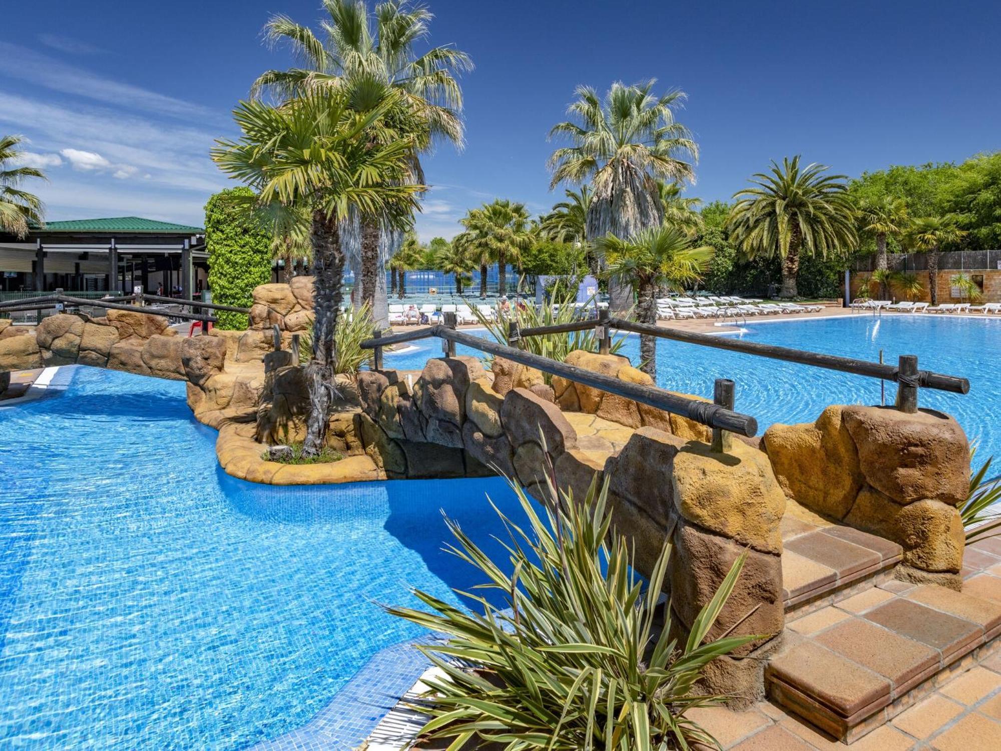Chalet Well Kept With Veranda In Blanes