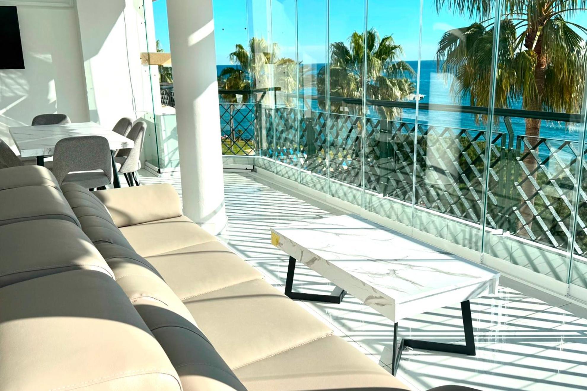 Mi Capricho B12 -luxury Beachfront Apartment- Costa Del Sol