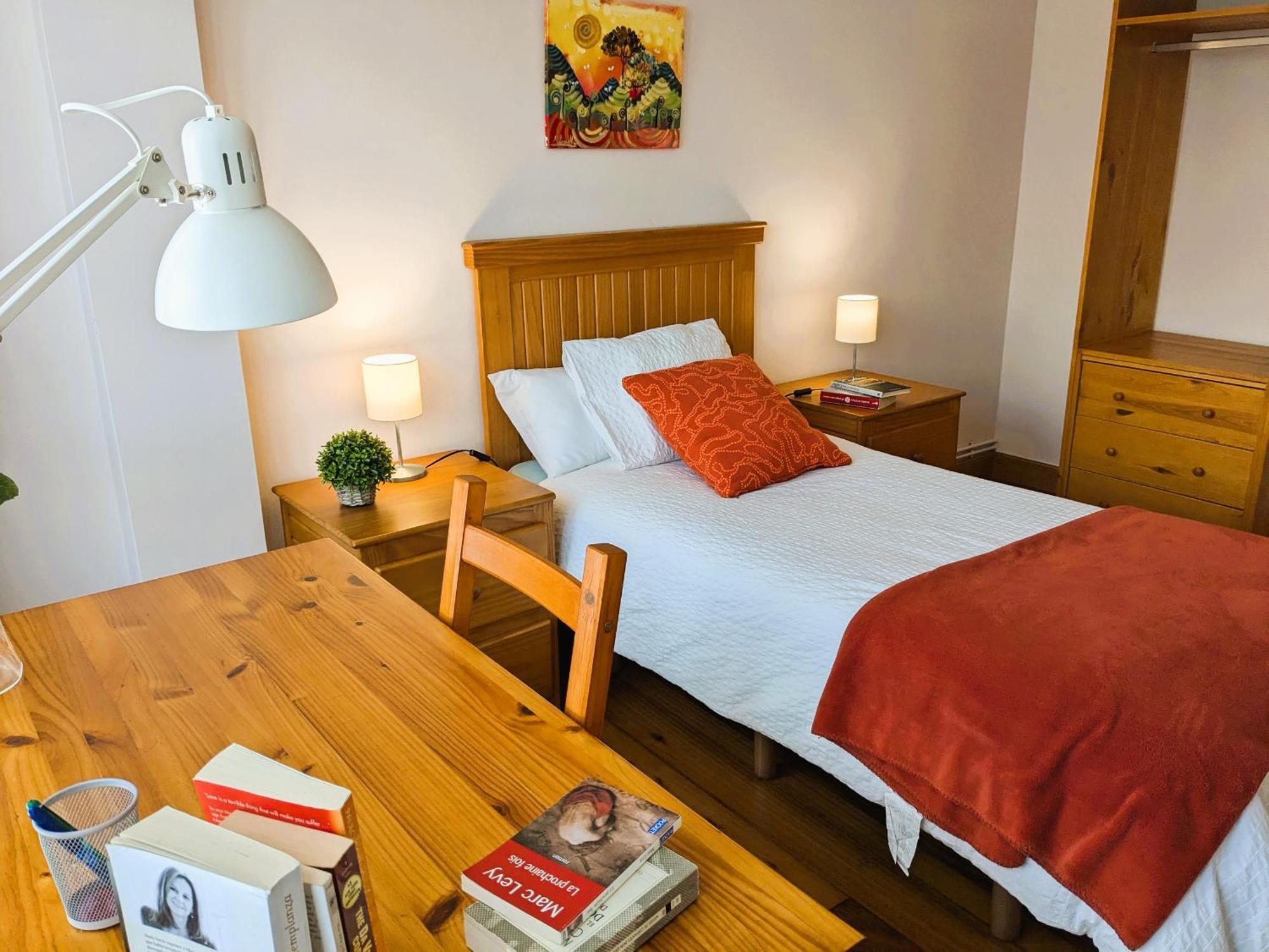 Gran Bilbao 3 - 3 Bedrooms Apartamento *