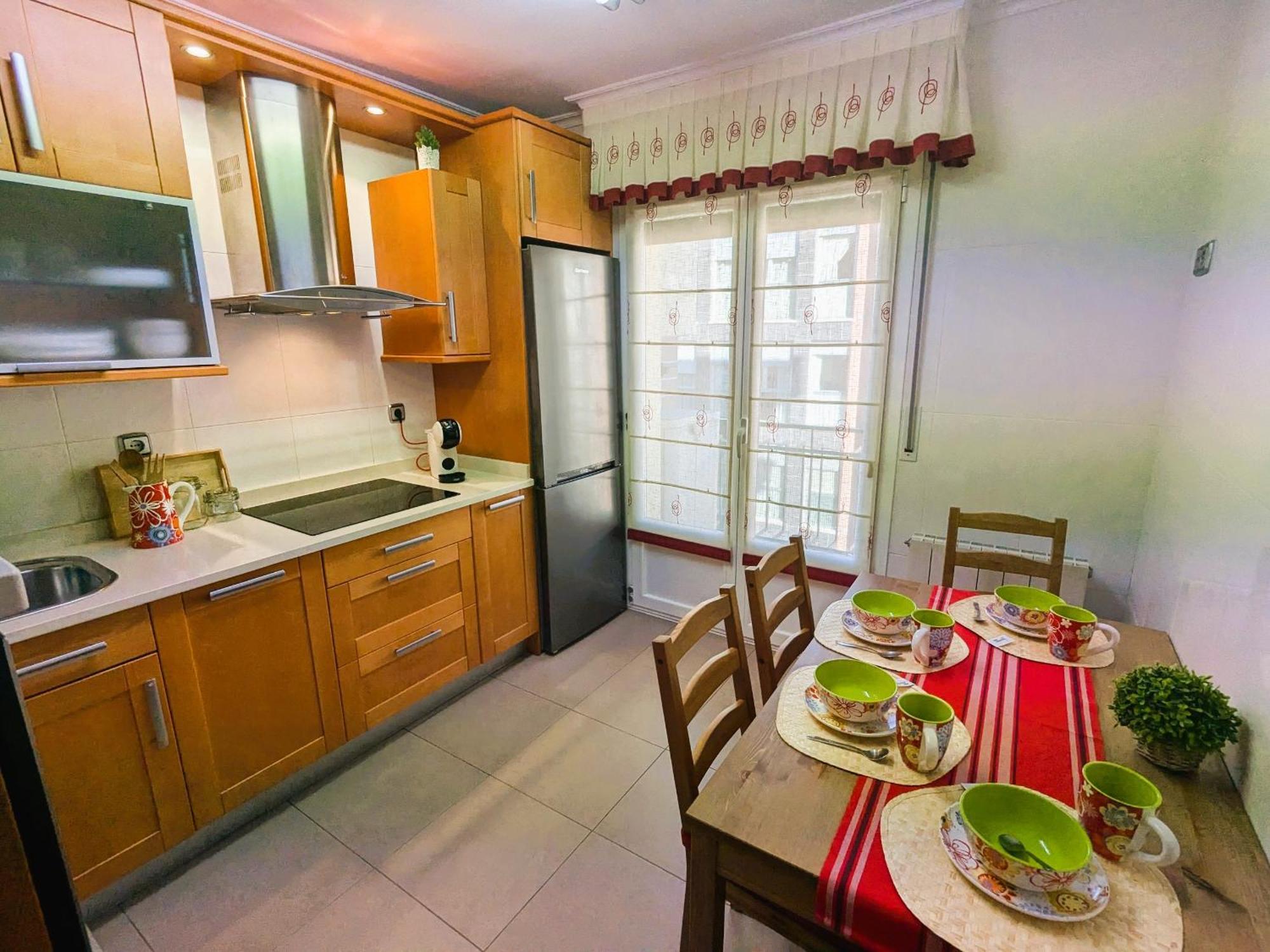 Apartamento Gran Bilbao 3 - 3 Bedrooms Portugalete