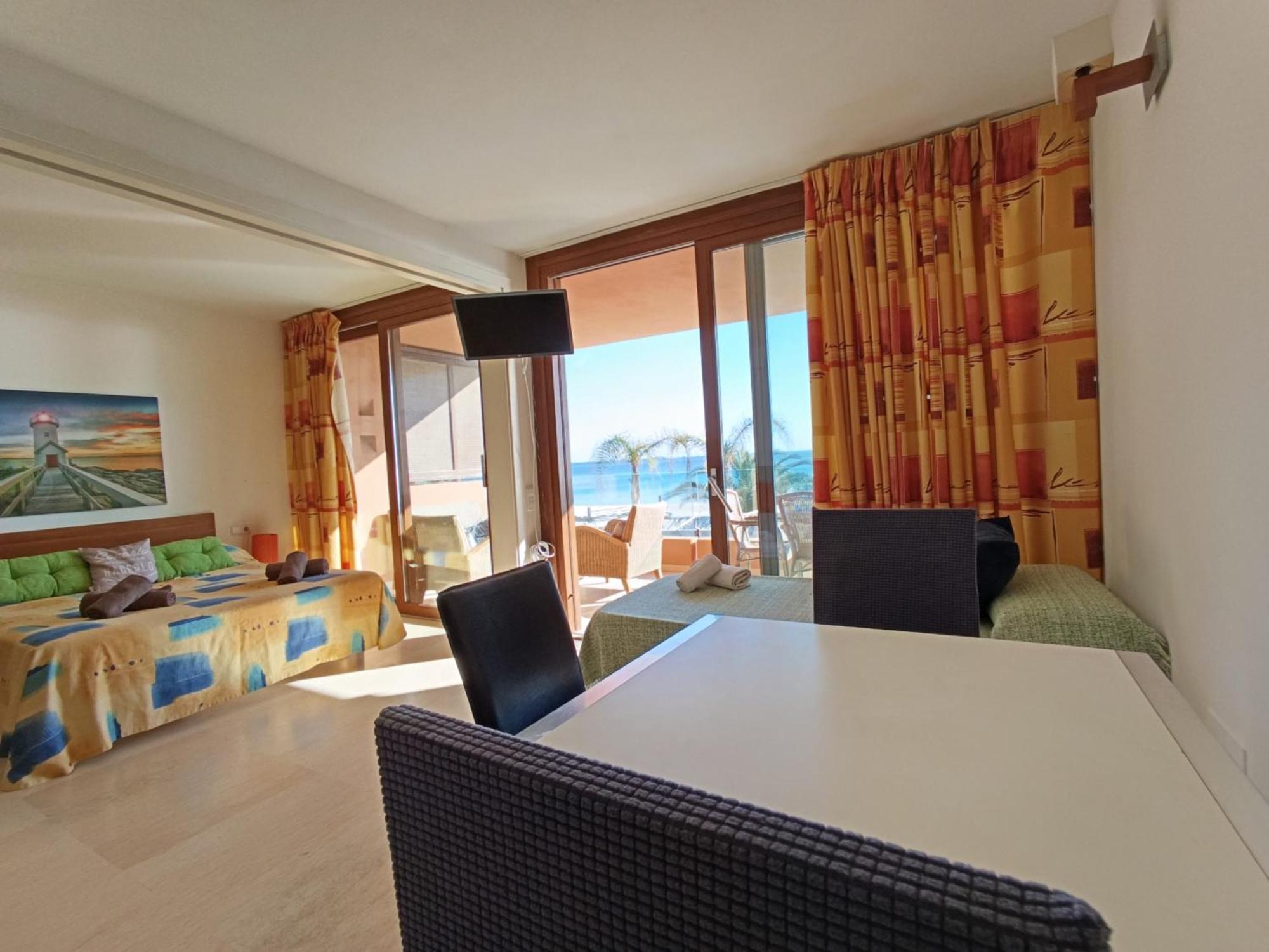 Ibiza Ushuaia & Hi Side Apartment *