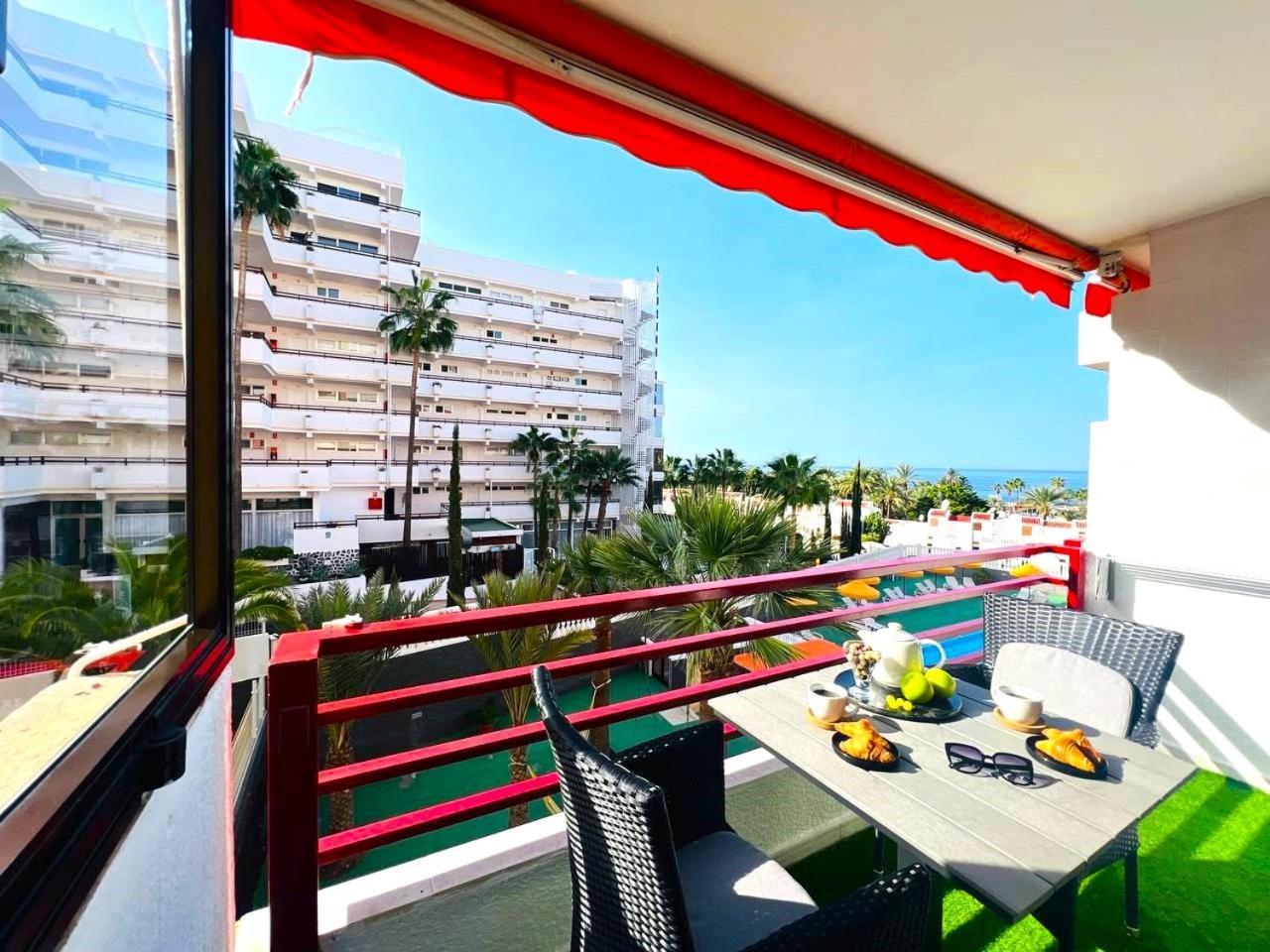Paulmarie In Olympia * Playa de las Americas (Tenerife)