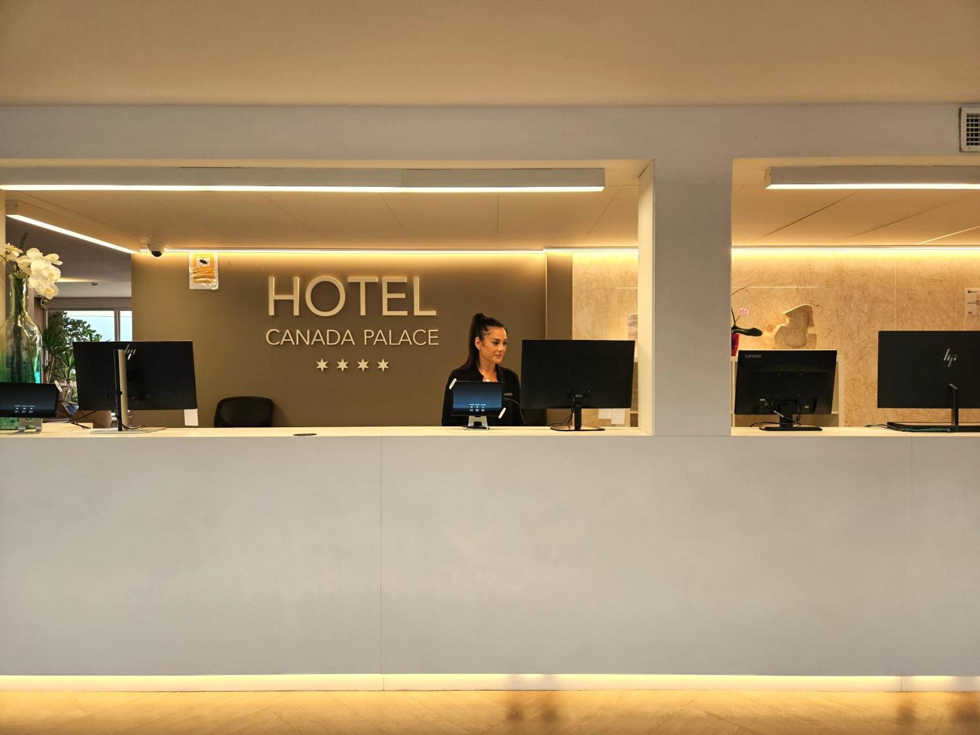 Canada Palace Hotel
