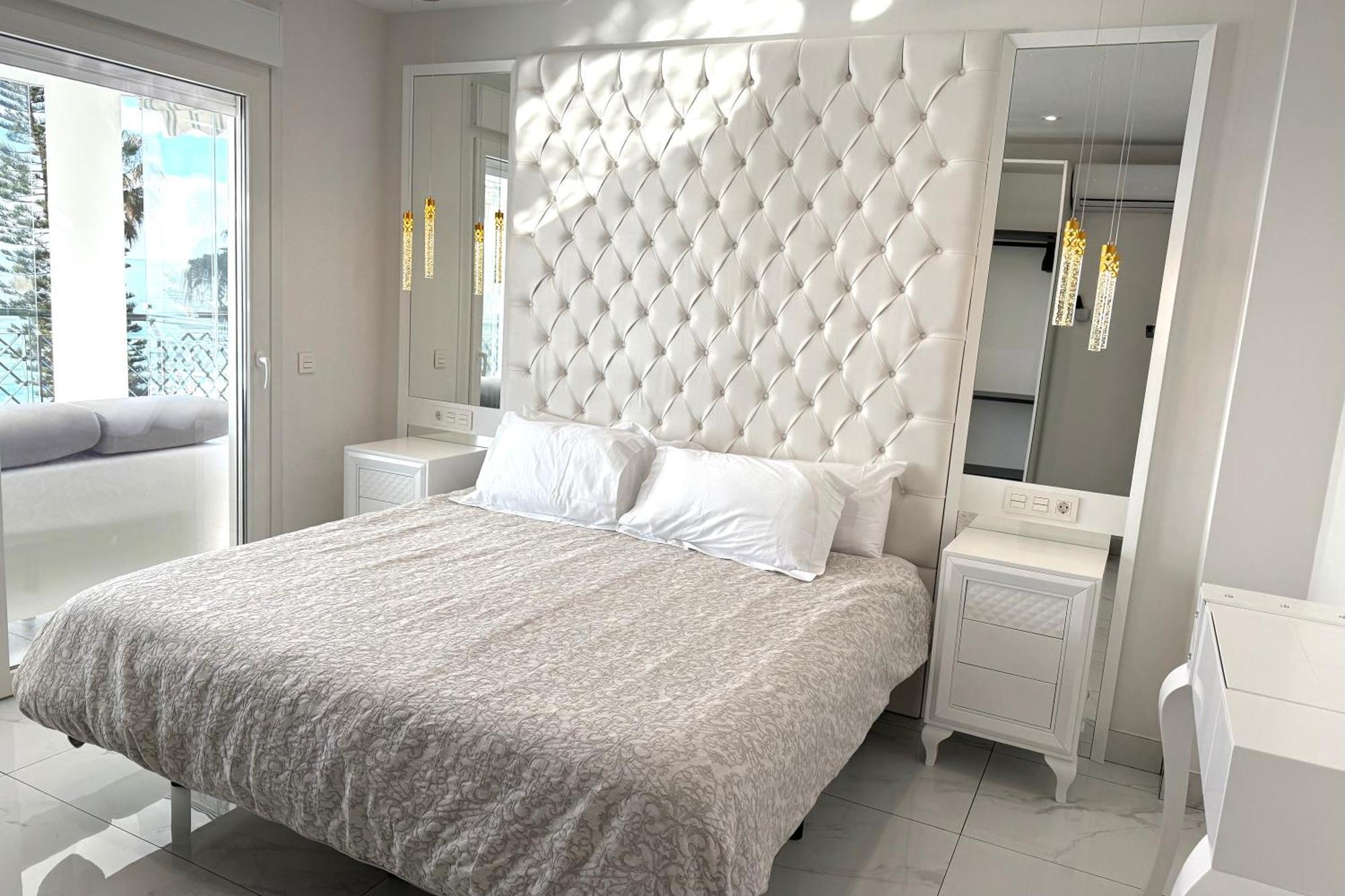 Mi Capricho B12 -luxury Beachfront Apartment- Costa Del Sol