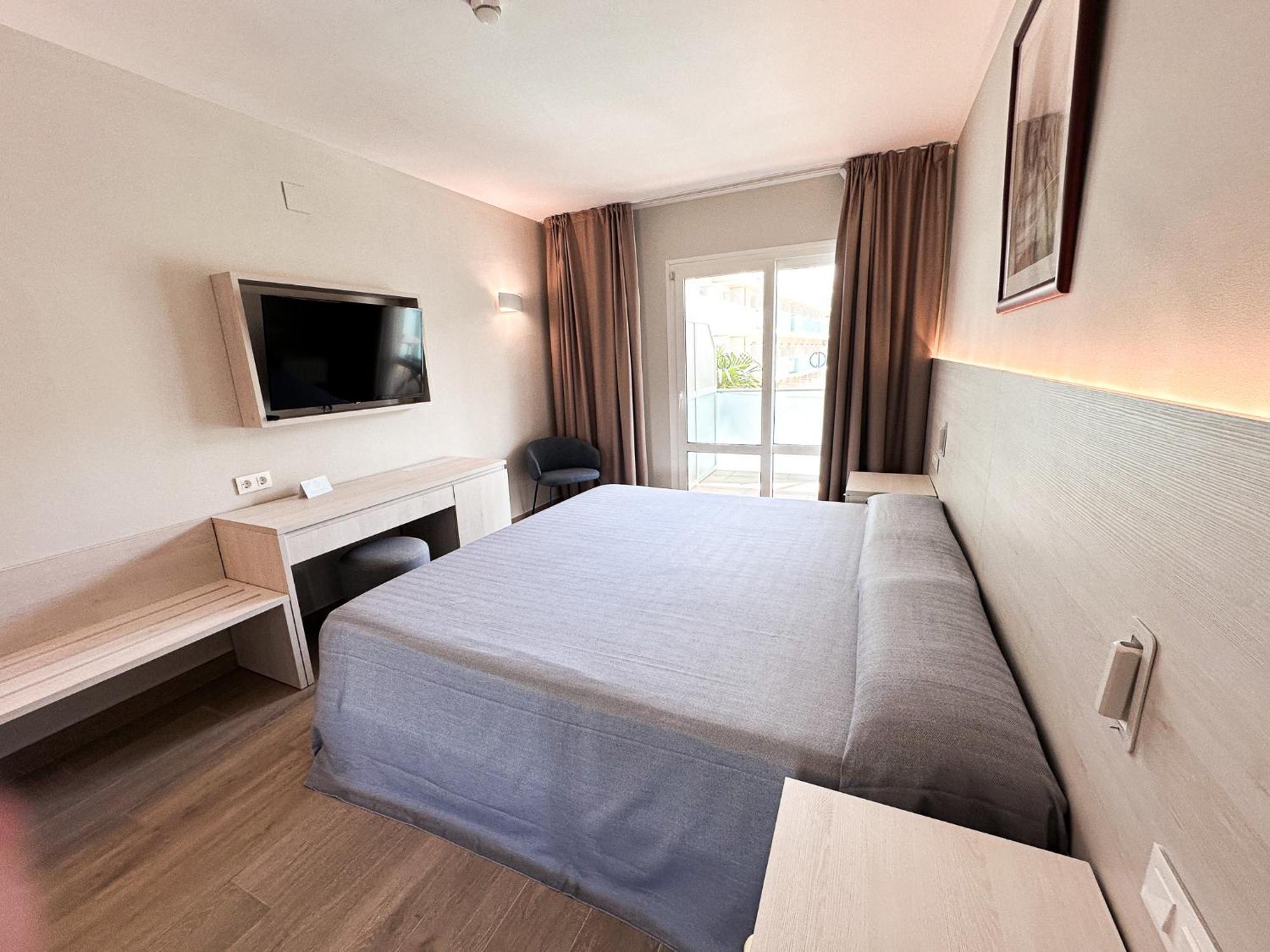 Hotel Canada Palace 4*