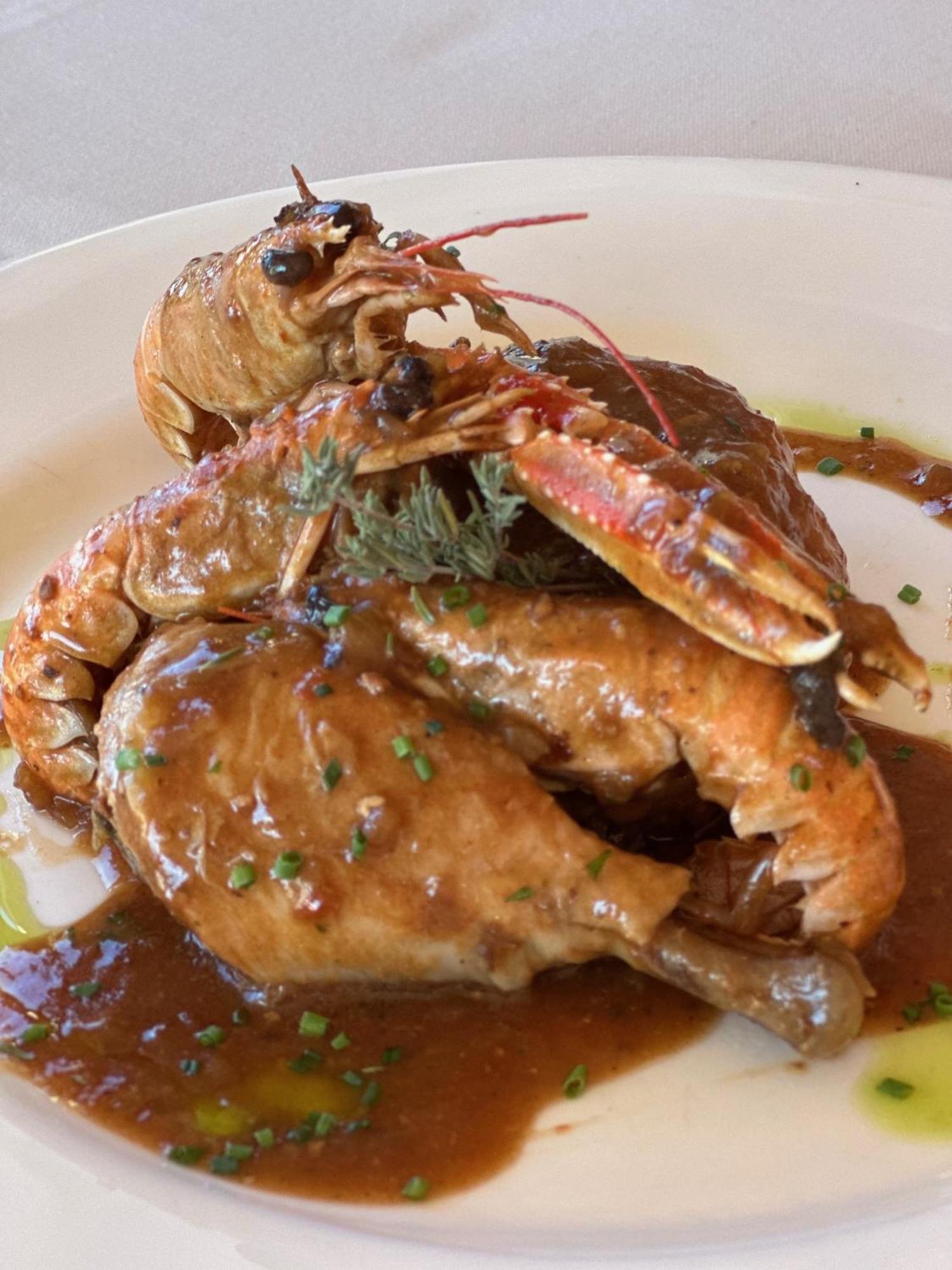 Inn Santuari Mare De Deu Del Mont Restaurant-hostatgeria Beuda