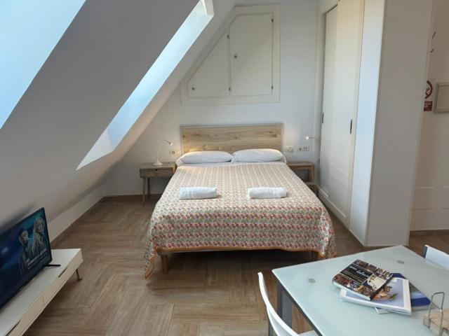 Atico By Alhaurin Loft Center Apartment