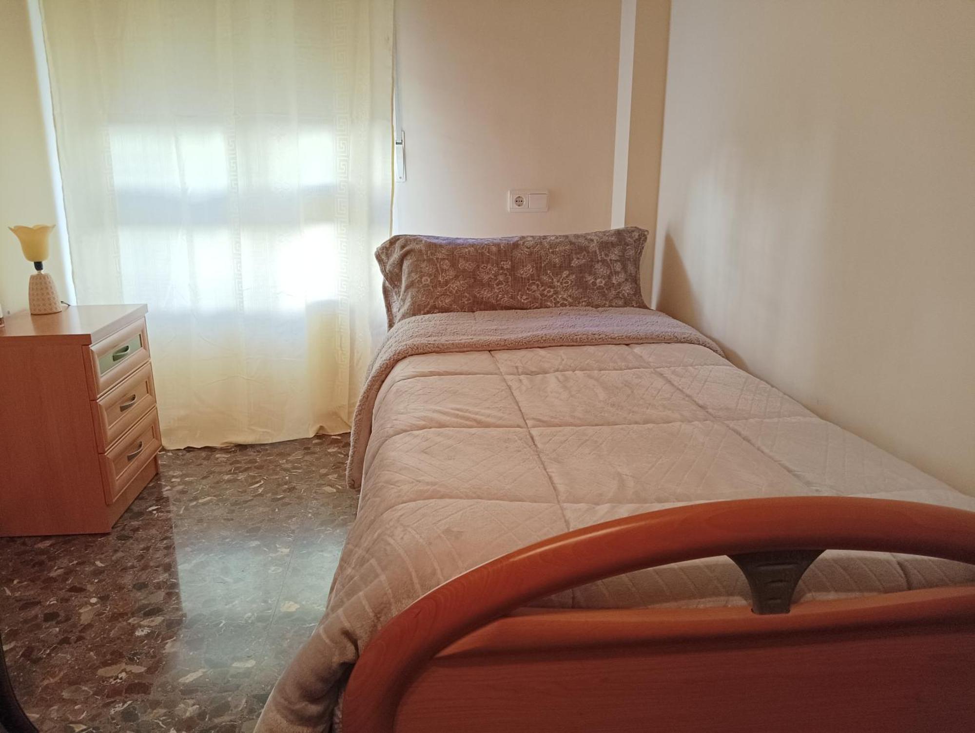 Almansasalud Apartamento Cazorla