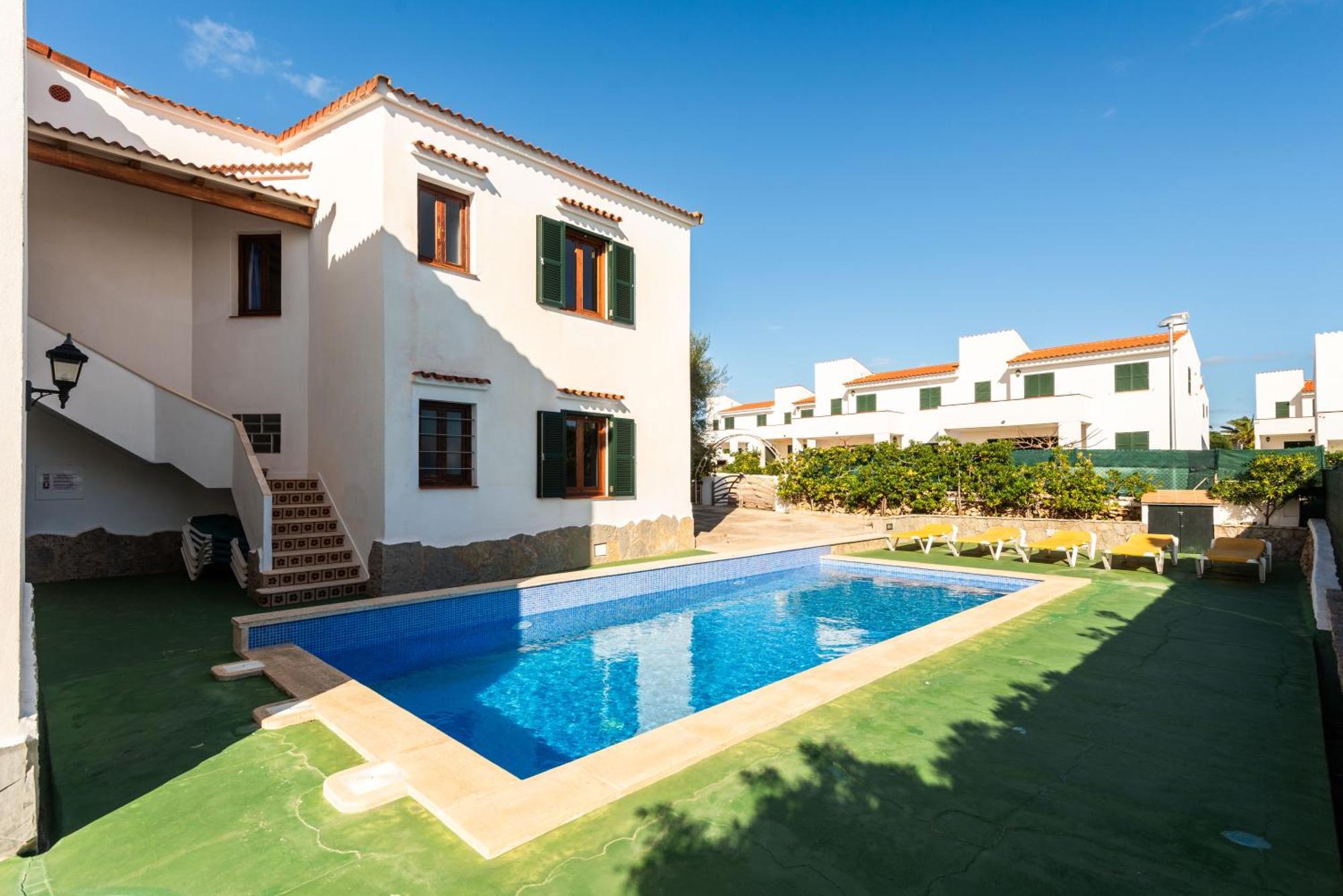 Ullastres I Apartamento *
