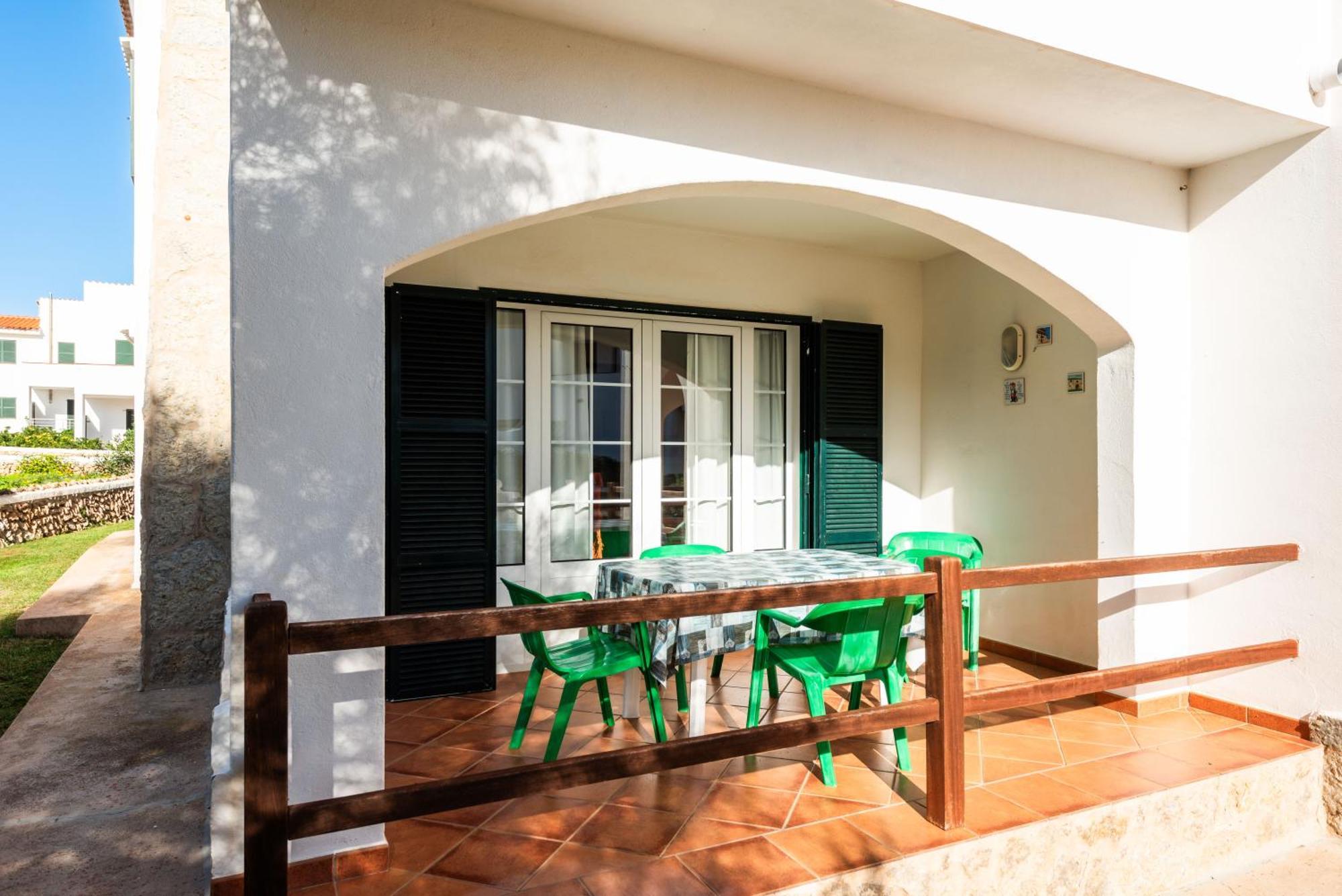 Ullastres I Apartamento *