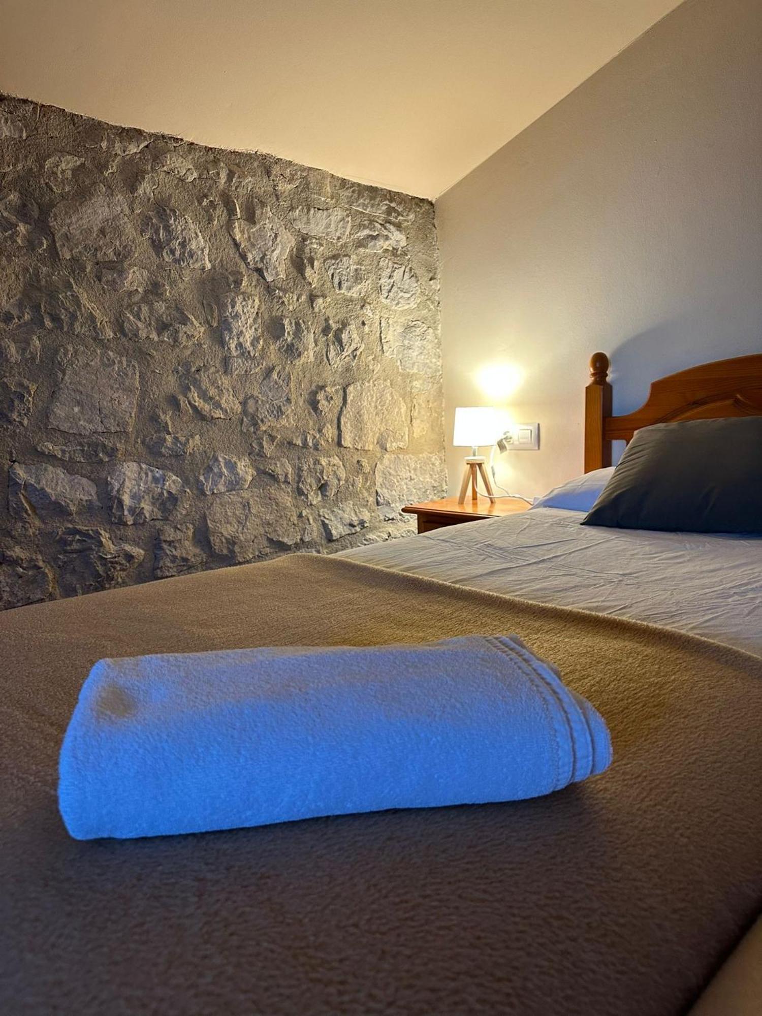 Santuari Mare De Deu Del Mont Restaurant-hostatgeria Inn
