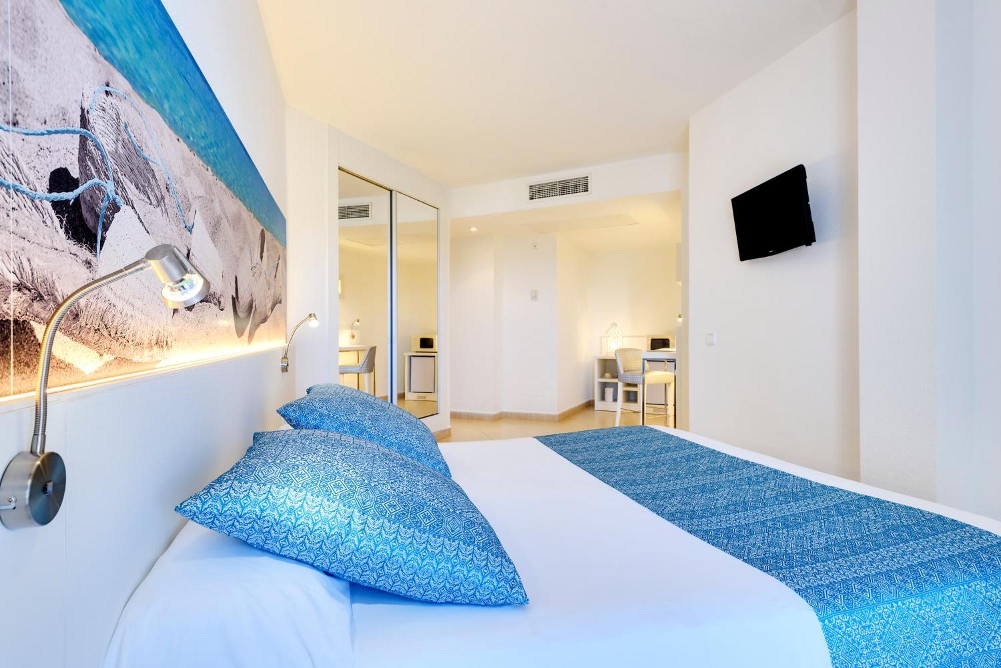 Tropic Garden Apartahotel 4*