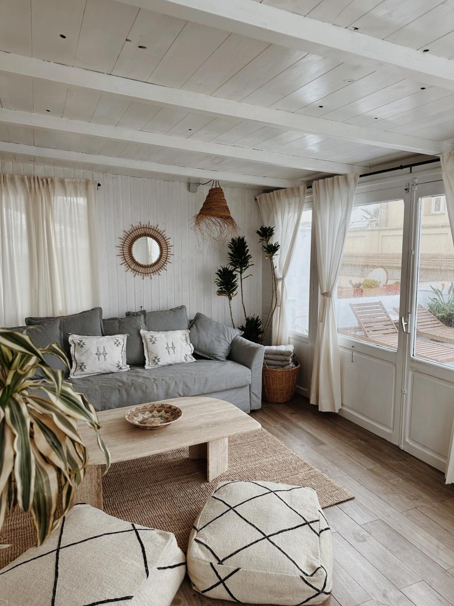 Cool Loft In The Old Town With Rooftop Terrace And Fireplace *