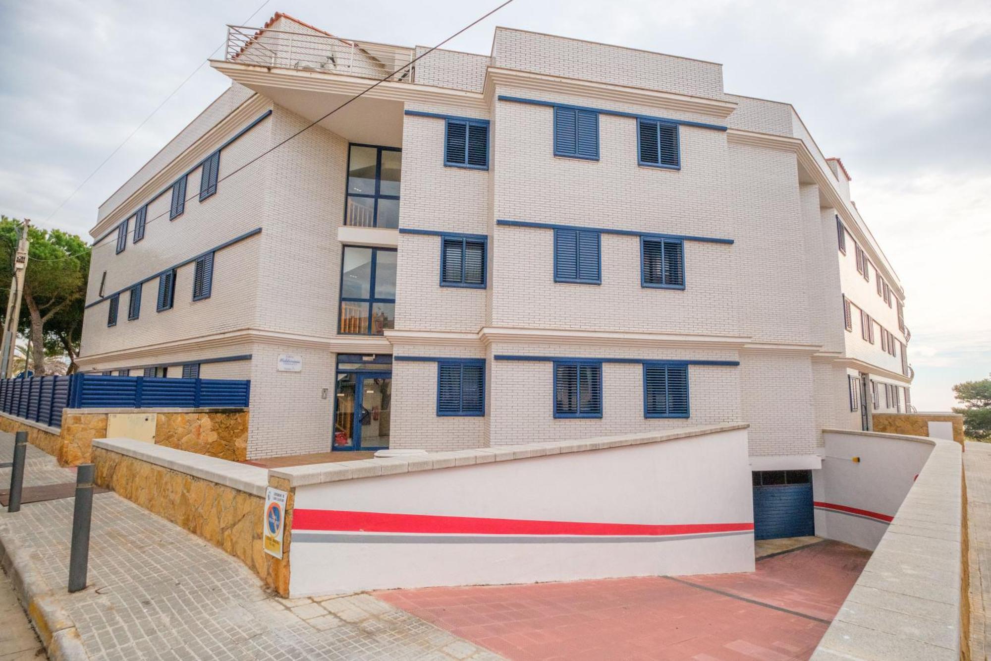 Atico Duplex Exclusivo Con Amplias Terrazas, Piscina Y Vistas Al Mar En Ametlla De Mar *