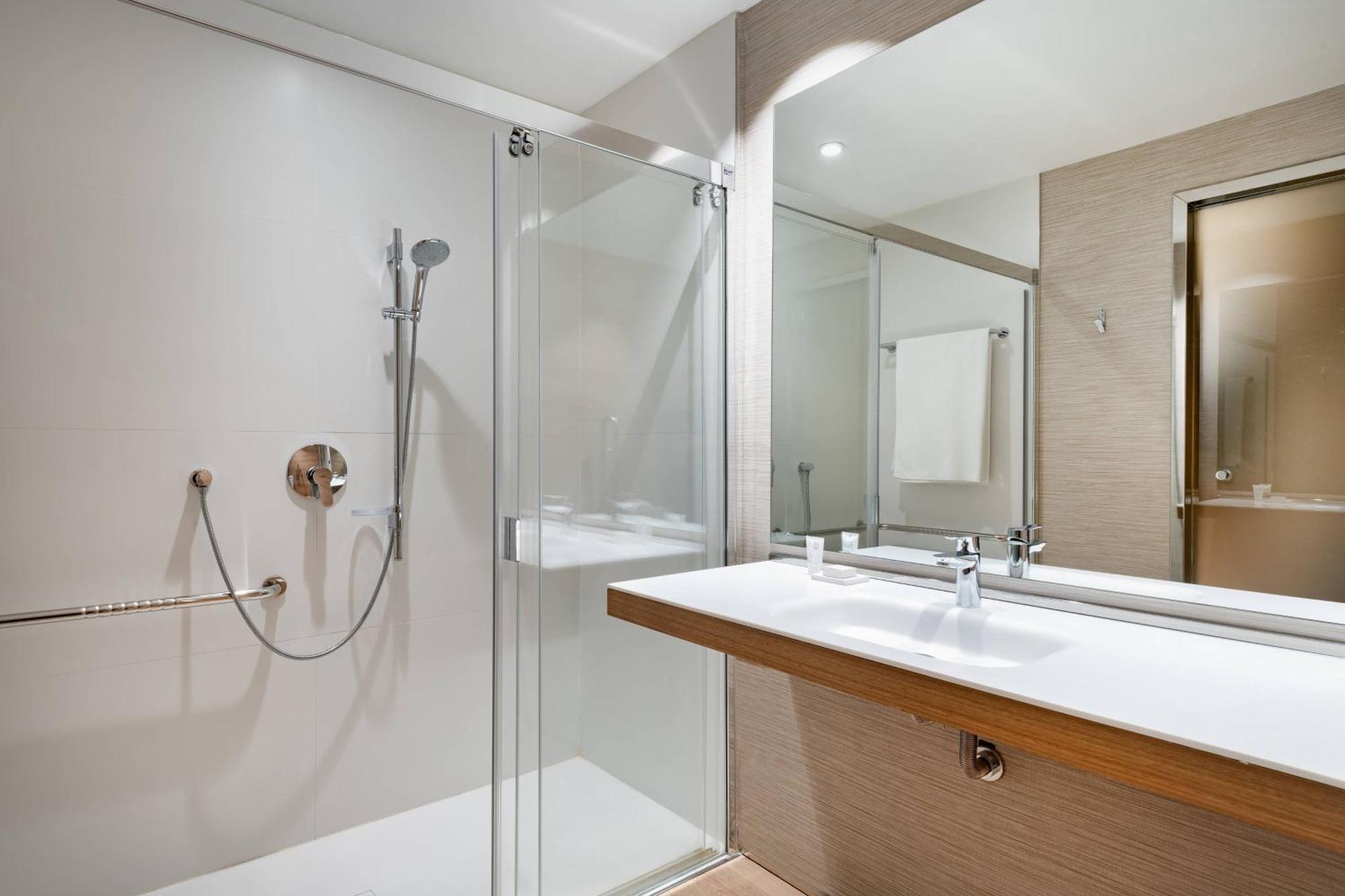 Hotel Ac Diagonal L'illa By Marriott Barcelona