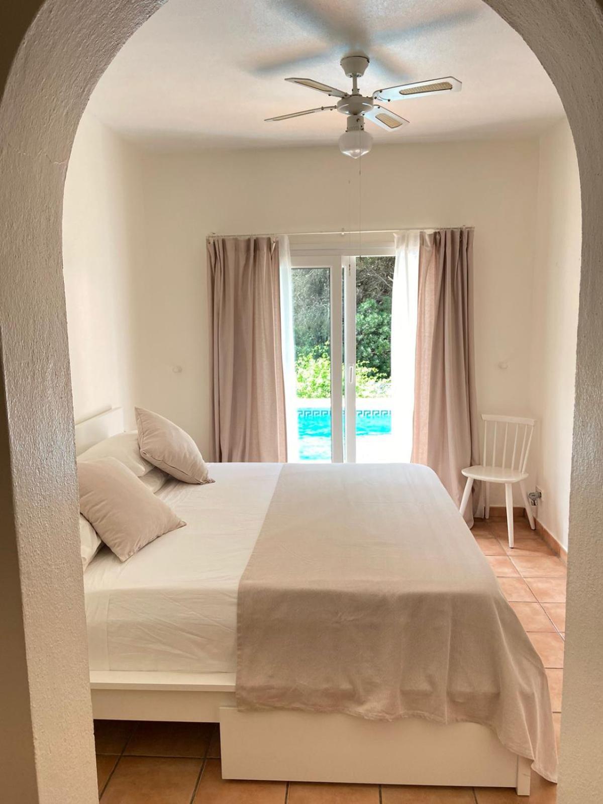 Pinos Binibeca Villa Sant Lluís