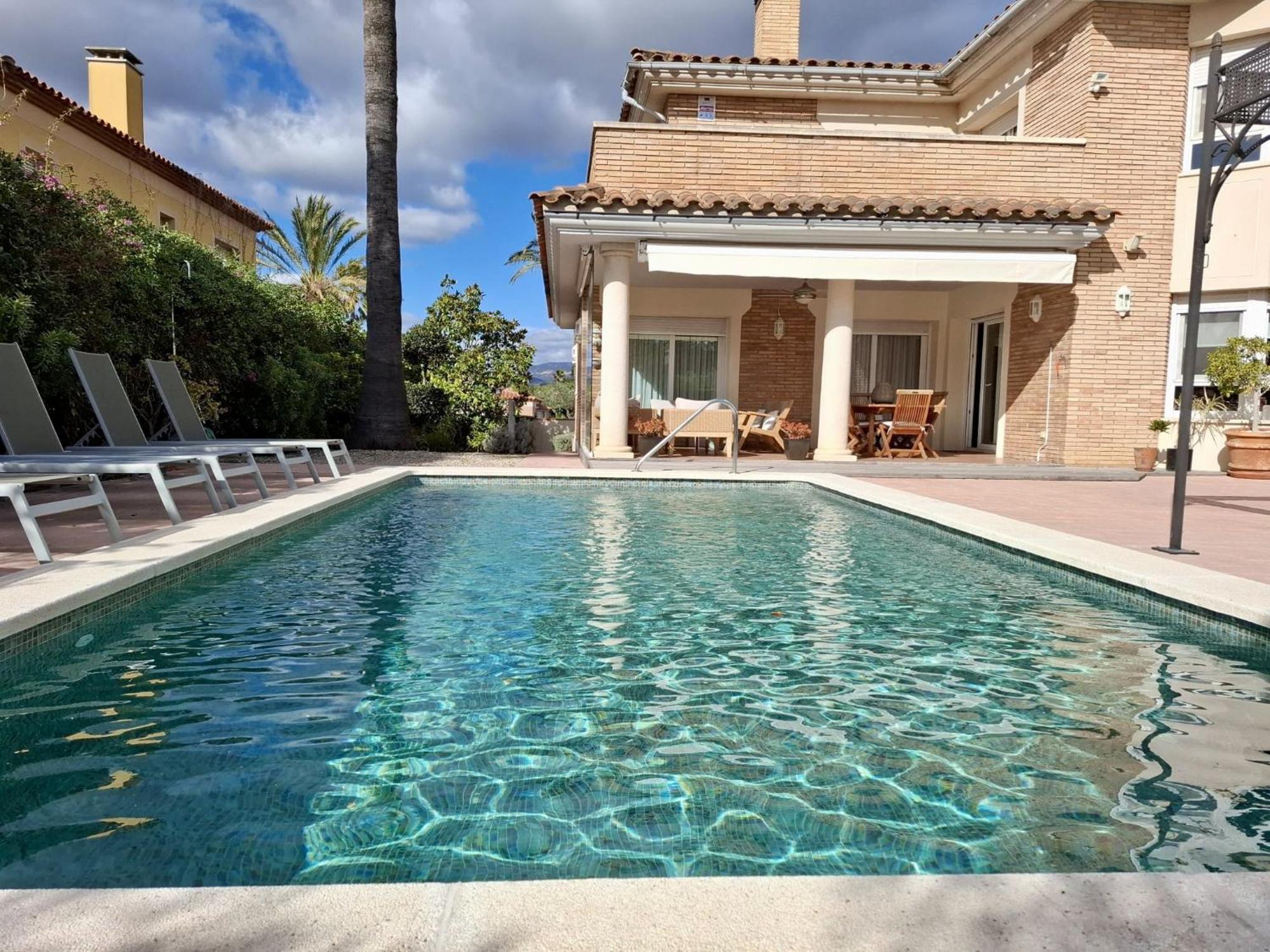 Villa Catalunya Casas Port Aventura,golf, Costa Dorada At Your Doorstep *