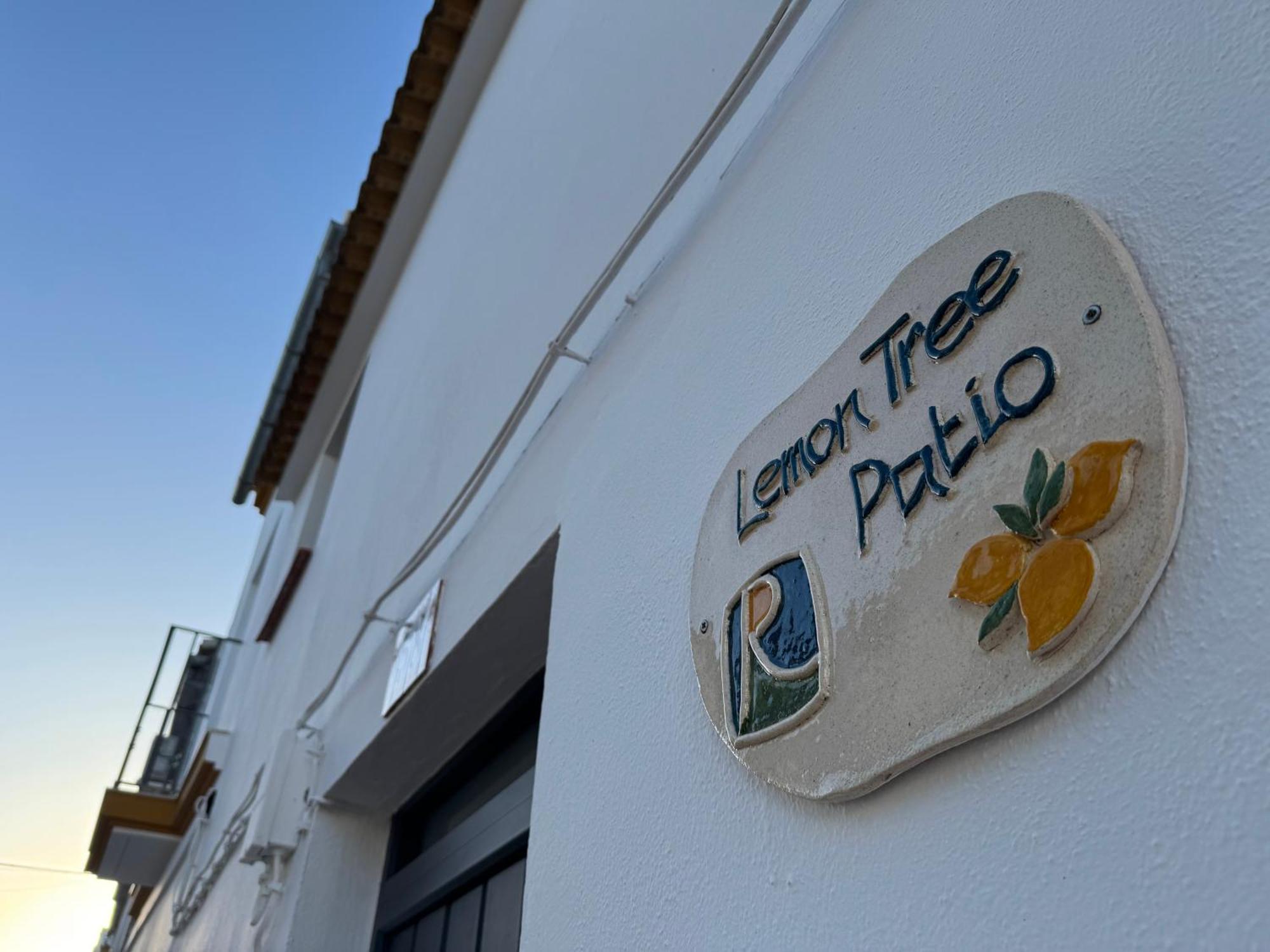 Holiday home Lemon Tree Patio