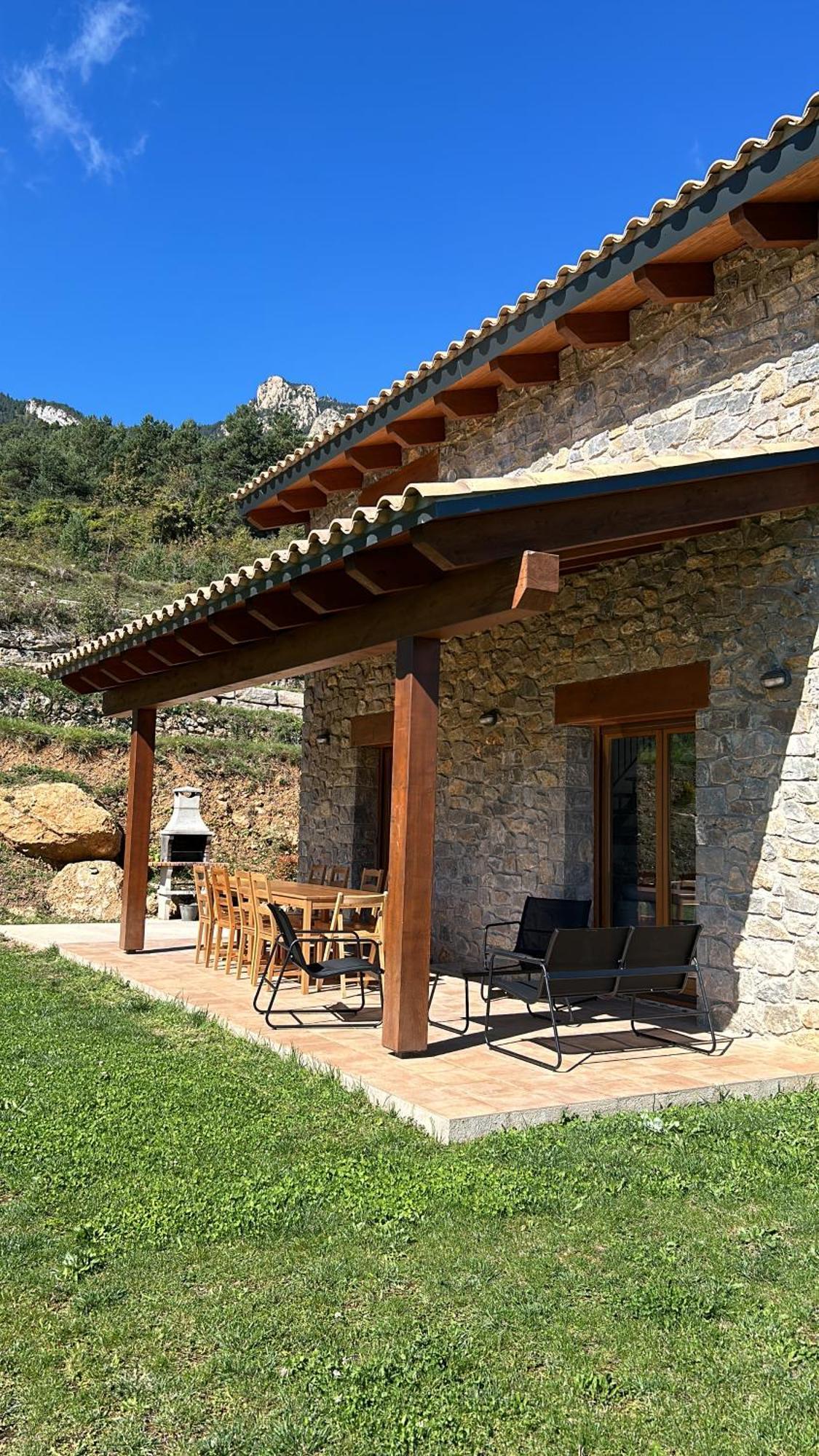 Casa De Les Escoles, Espinalbet - Alberga * Castellar del Riu