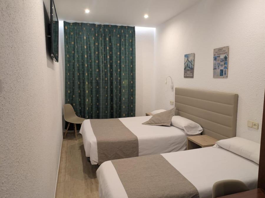 Mitus Hotel *
