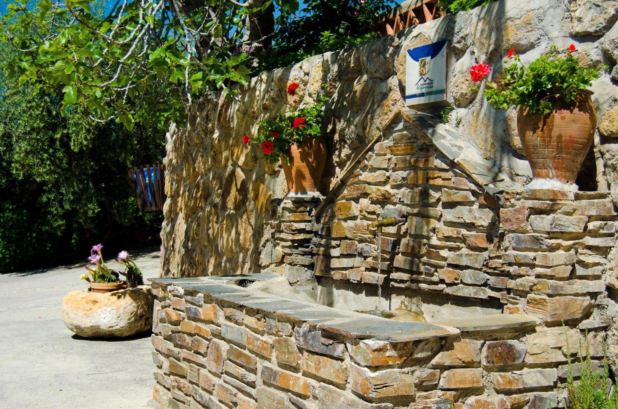 Gemuetliches Mit Pool Und Garten Holiday home