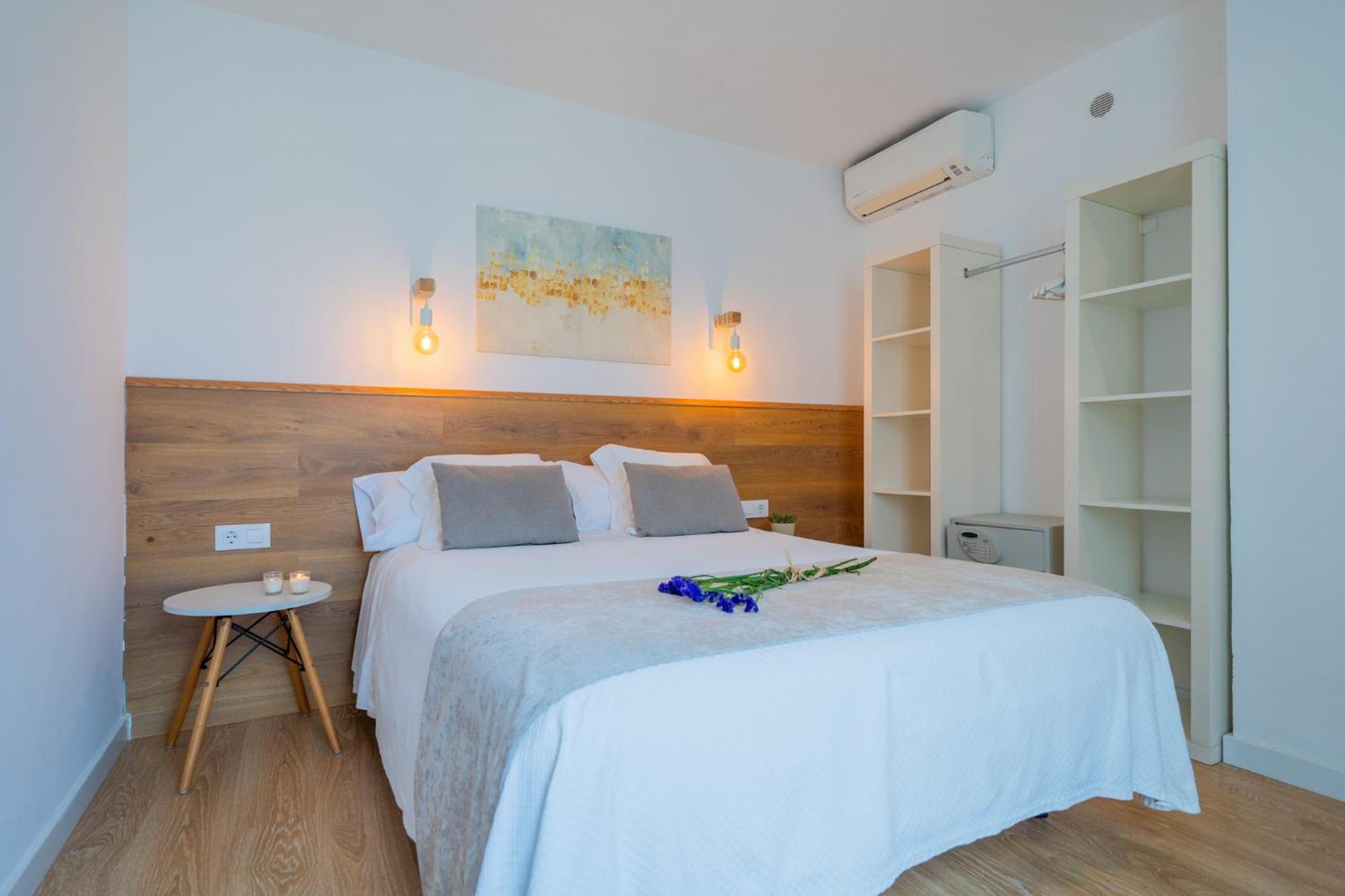 Hostal Menurka *