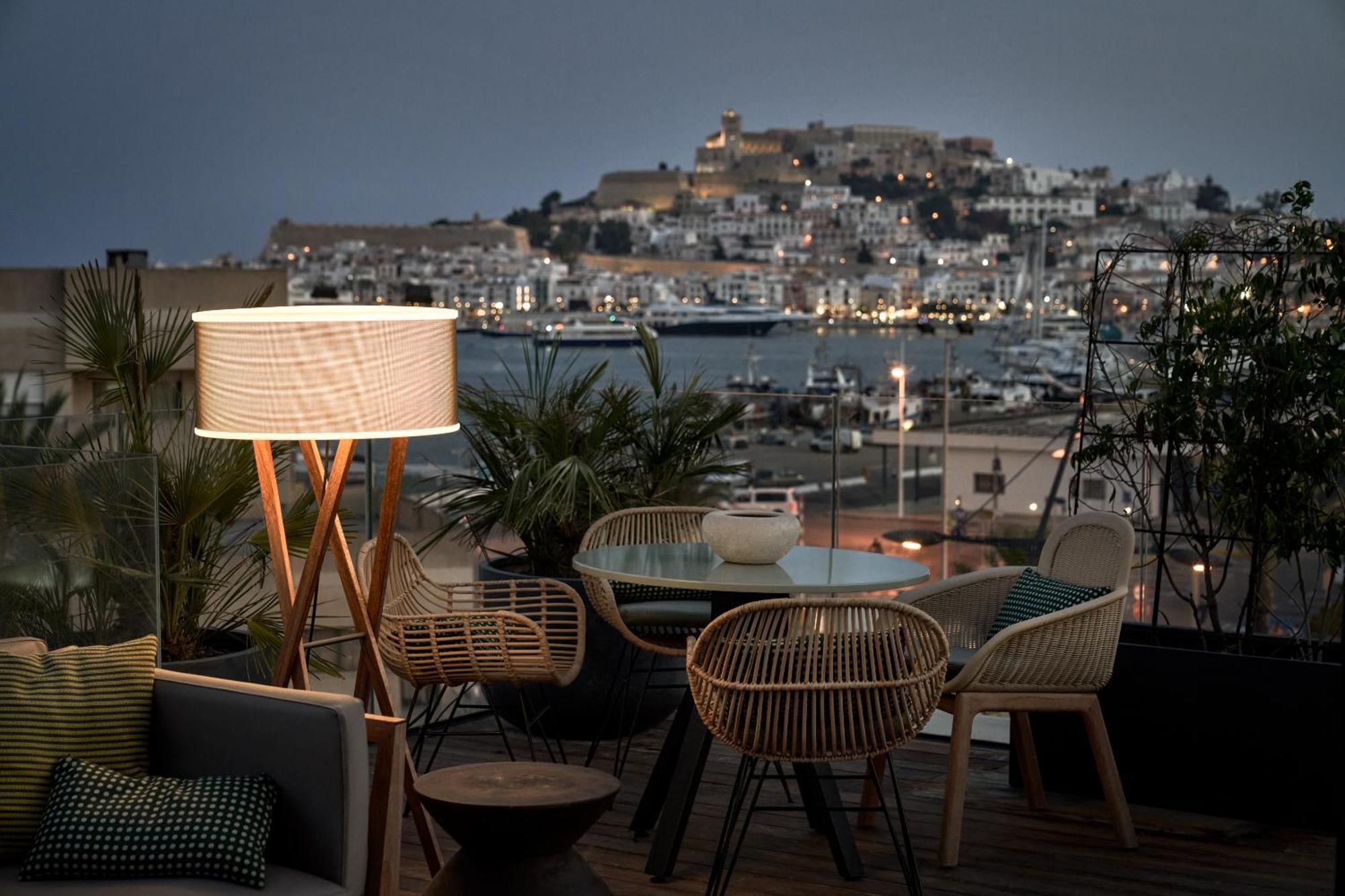 Nh Collection Hotel 5*