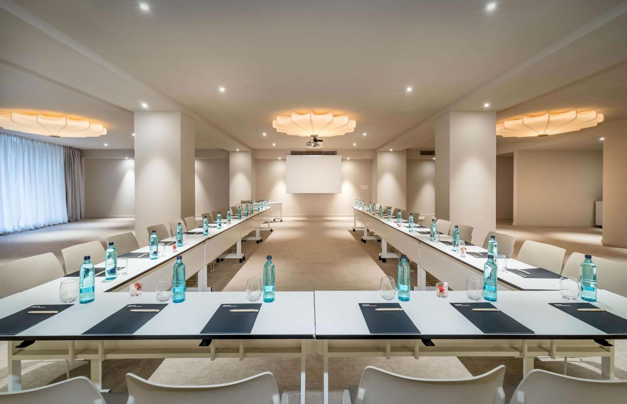 Hotel Barcelo Nervion 4*