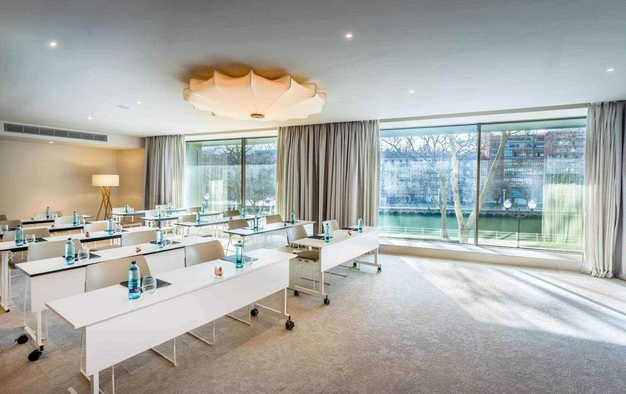 Barcelo Nervion Hotel 4*