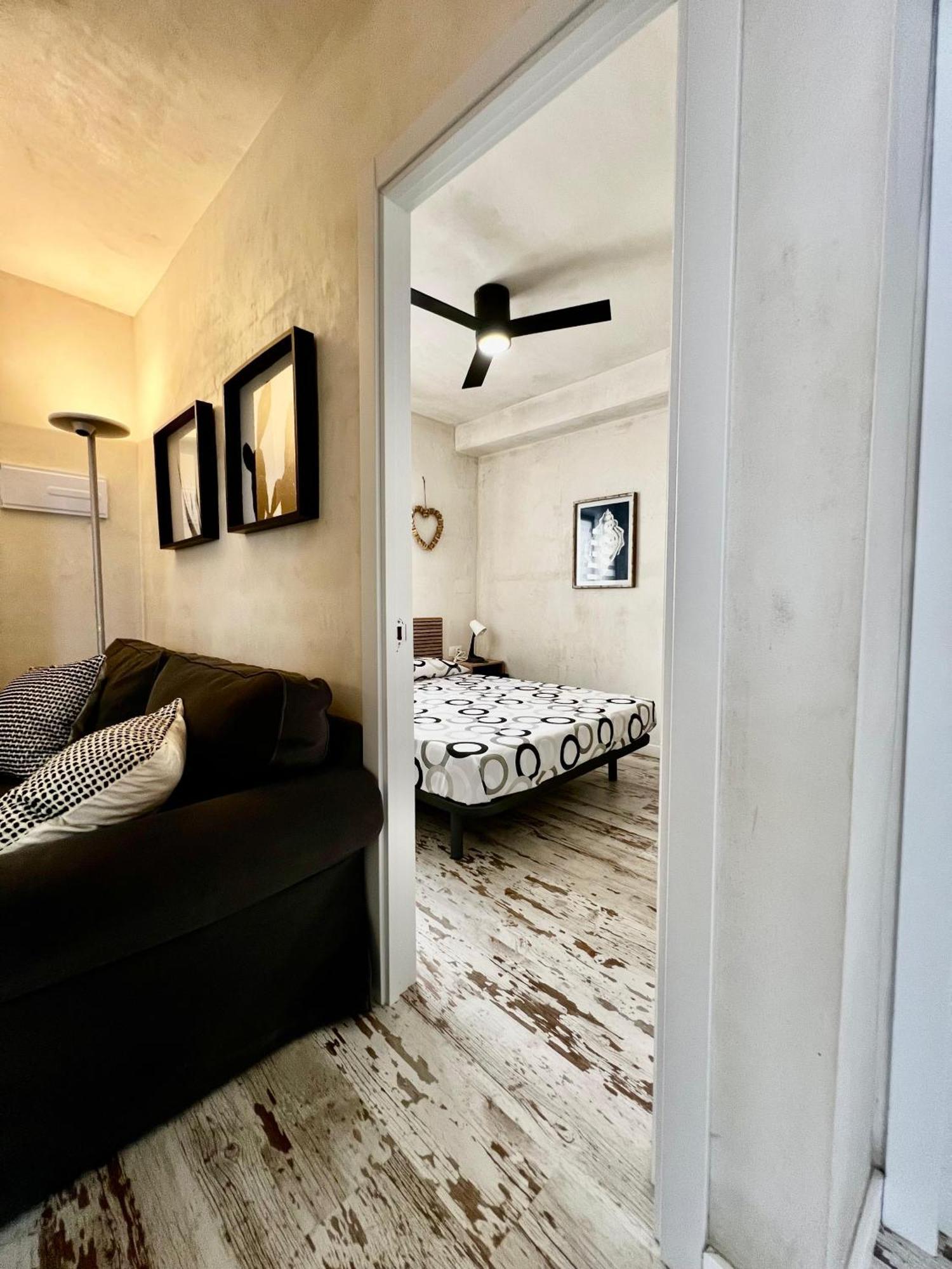 Homestay Casita Naif En A 30 Metros De La Playa Torre Del Mar