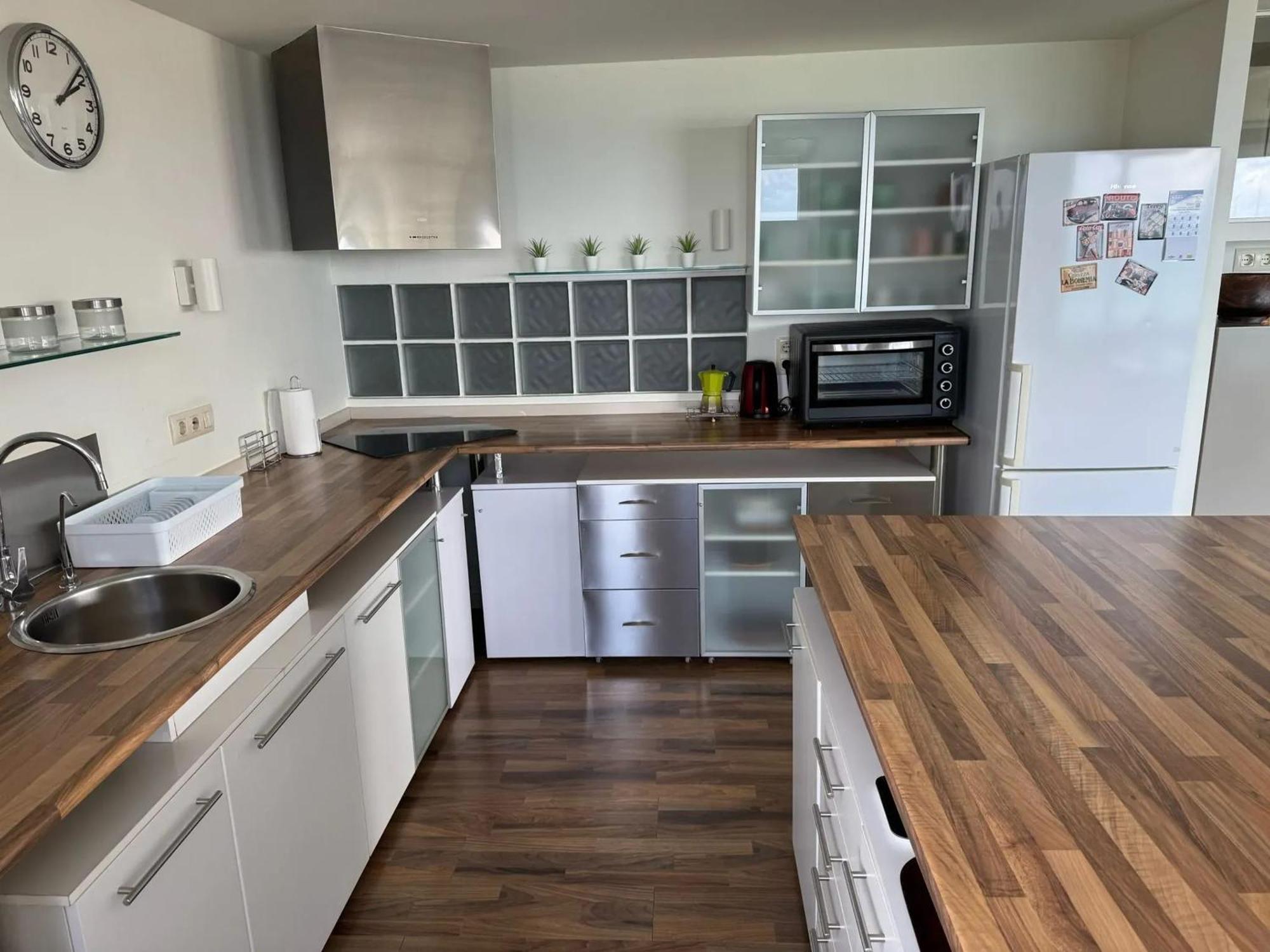 Spacious In With Sea View - 160 Sqm Apartamento *