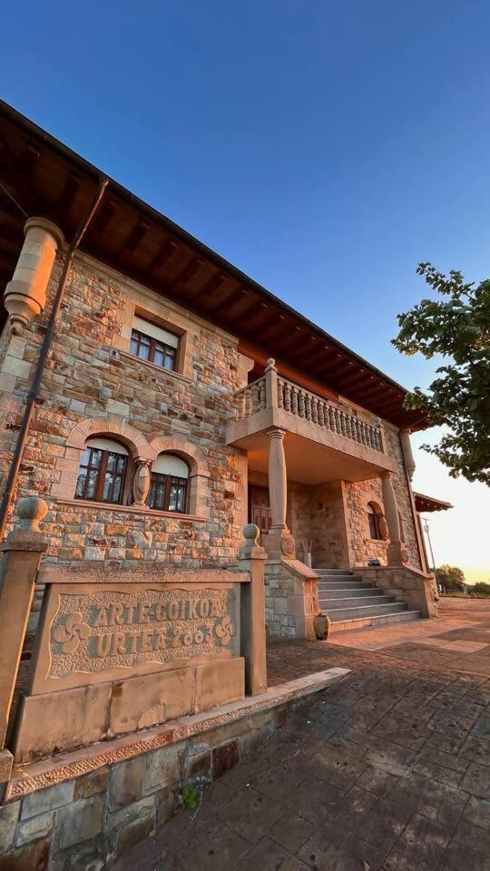 Artegoikoaurdaibai Patrimonio De La Unesco Villa Ibarrangelu