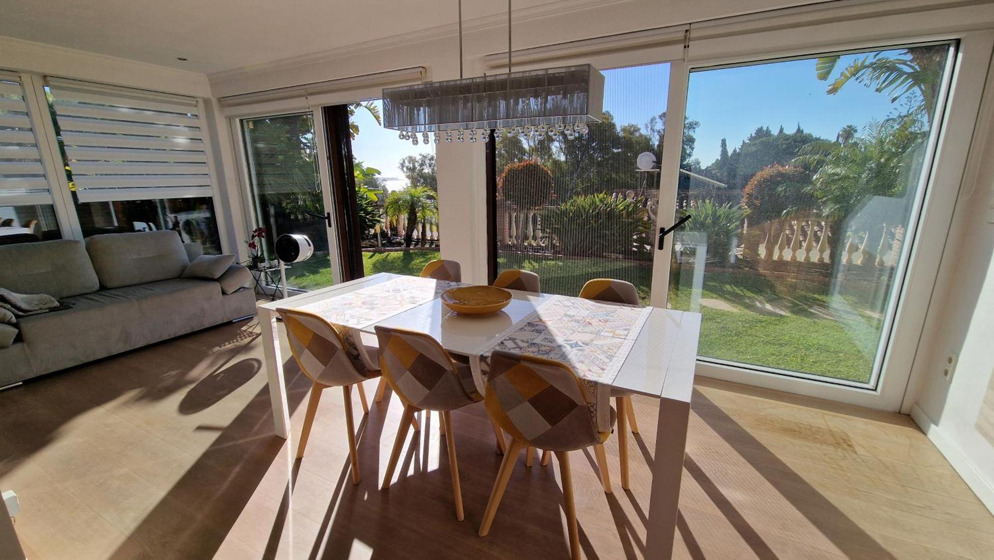 Luxury 3 Bed With Private Pool & Lounge Area Villa