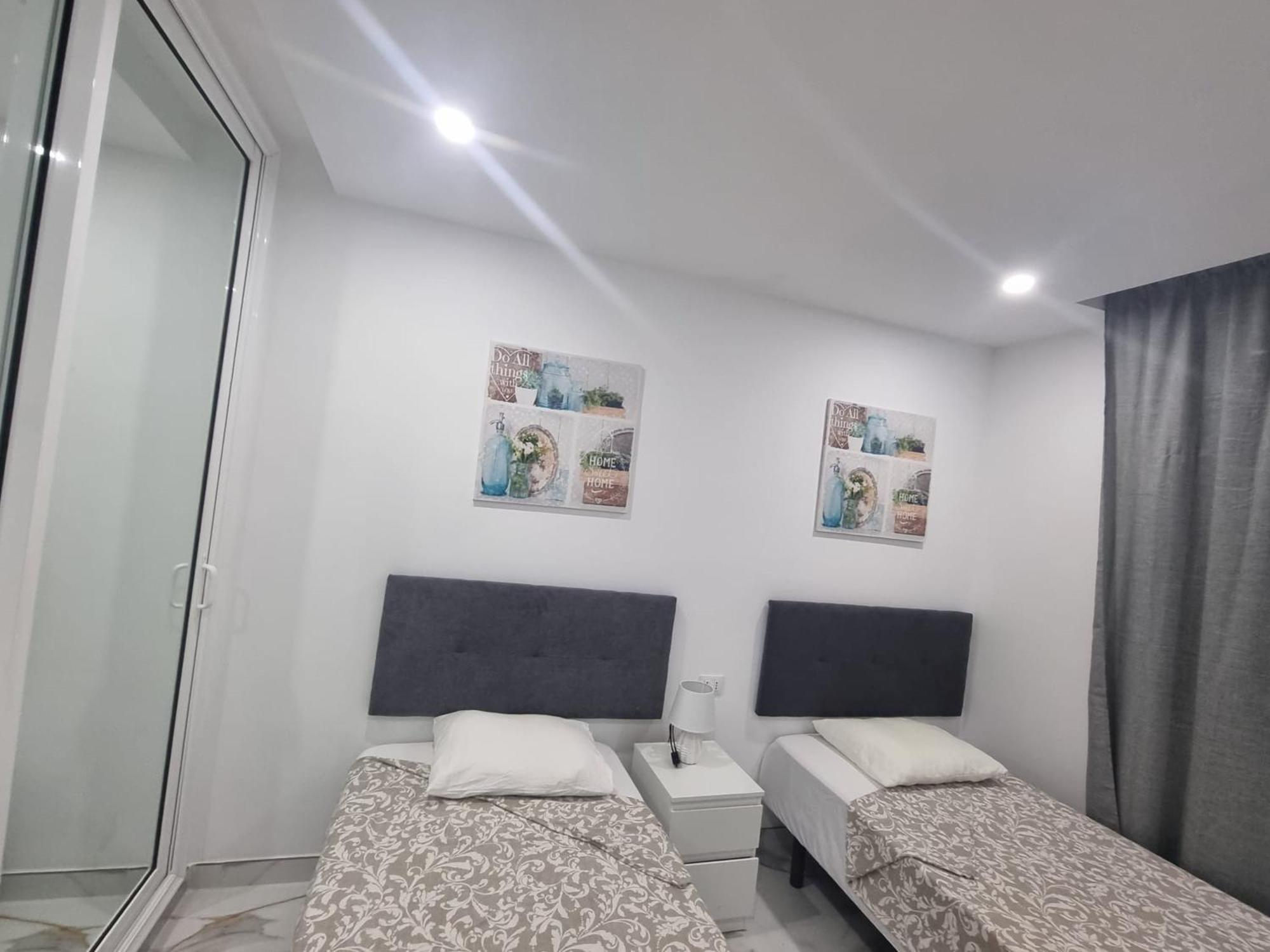 Apartamento Casa Palmera 2 Only 150 Meters To The Beach, Heated Pool, Wifi, Sat-tv, Terrace, Location, Washing Machine