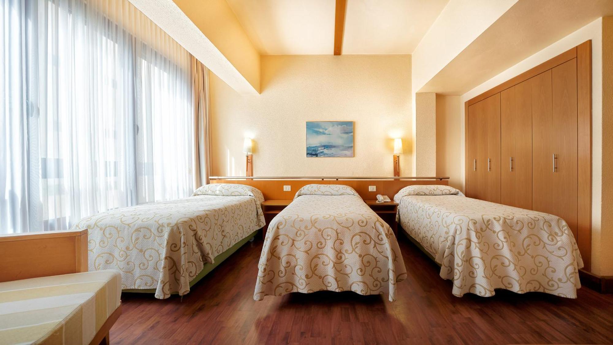 Bull Astoria Hotel 3*