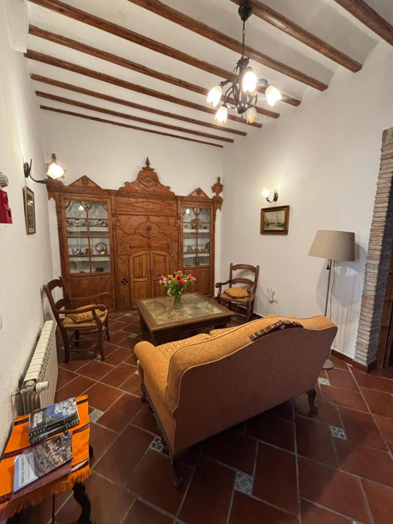 Del Rio Country house