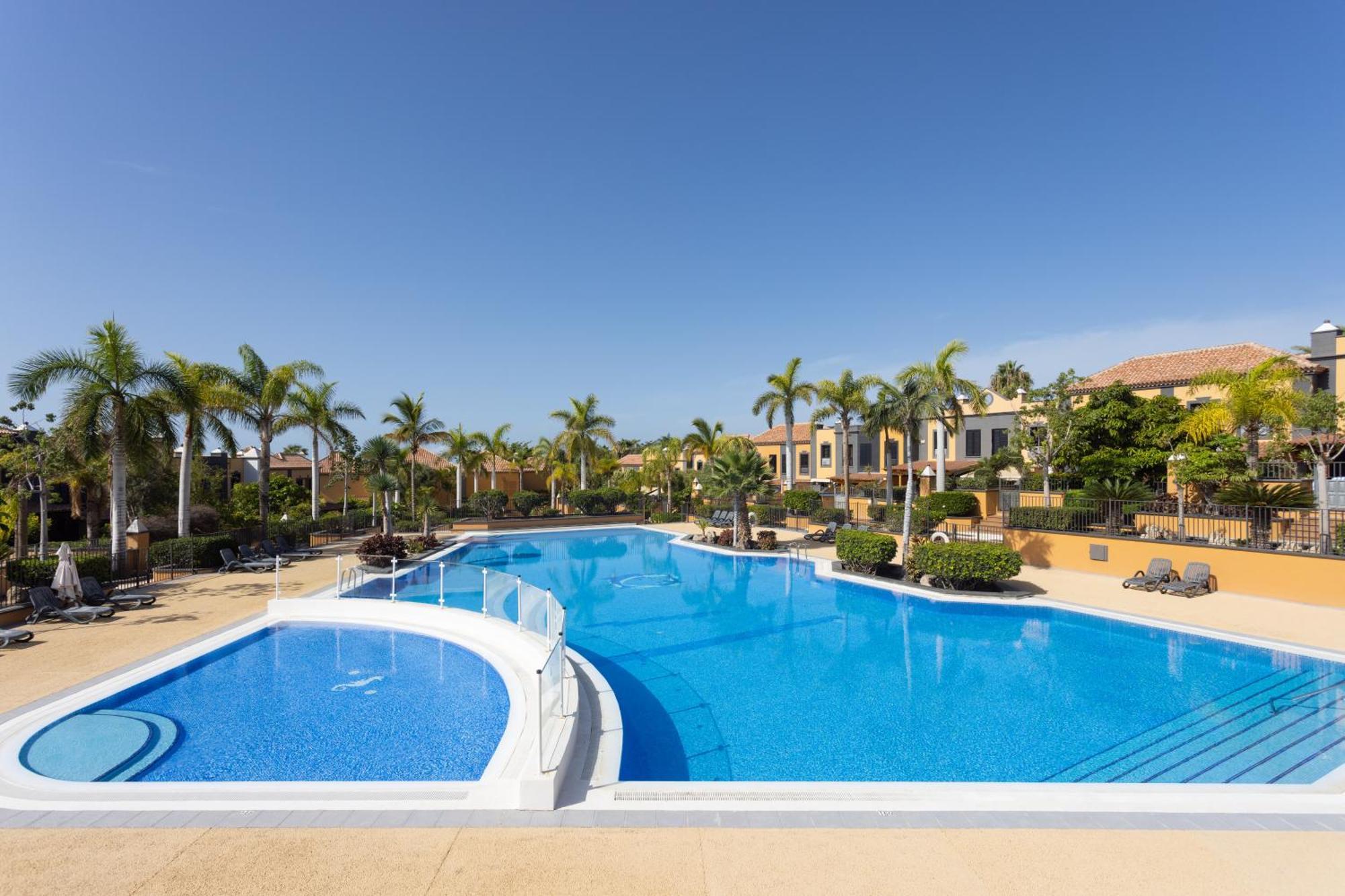 Holiday home Classbnb - Luxury Townhouse 300m From Playa Del Duque
